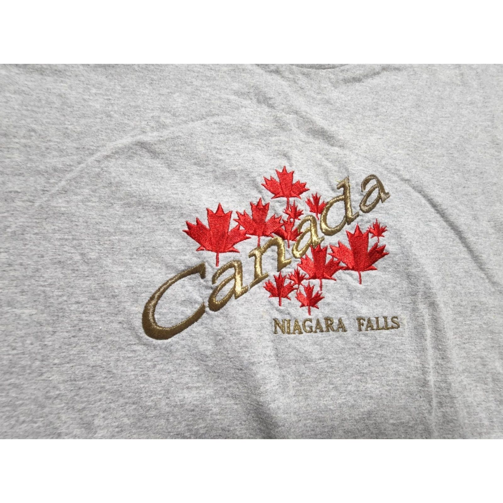Vintage Vintage Bala Embroidered T Shirt Maple Leaf Niagara Falls Canada Gray XL Mens Size US XL / EU 56 / 4 - 3 Thumbnail