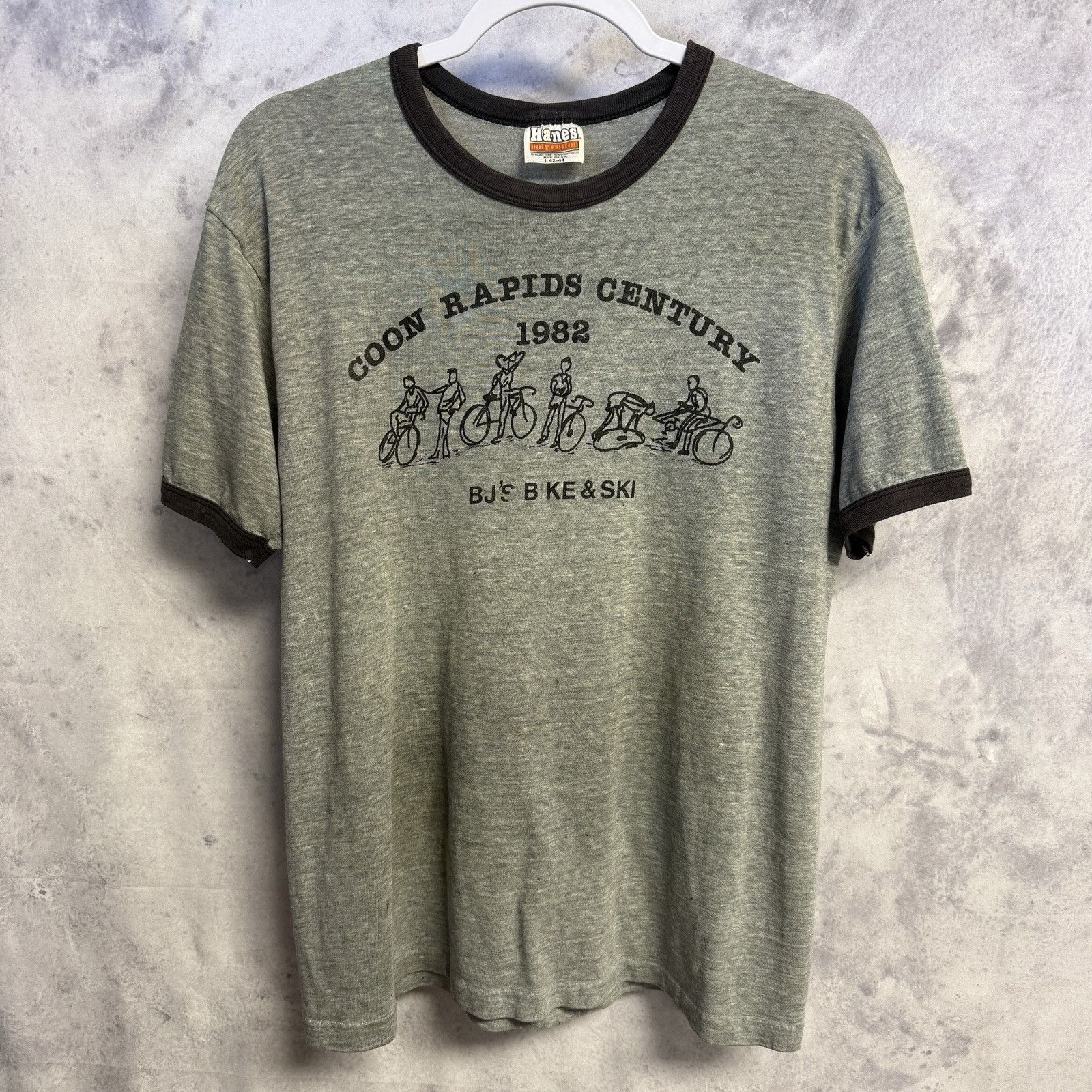 Vintage Vintage 80s Bike & Ski Ringer T Shirt Mens Large Gray 1982 Size US L / EU 52-54 / 3 - 2 Thumbnail