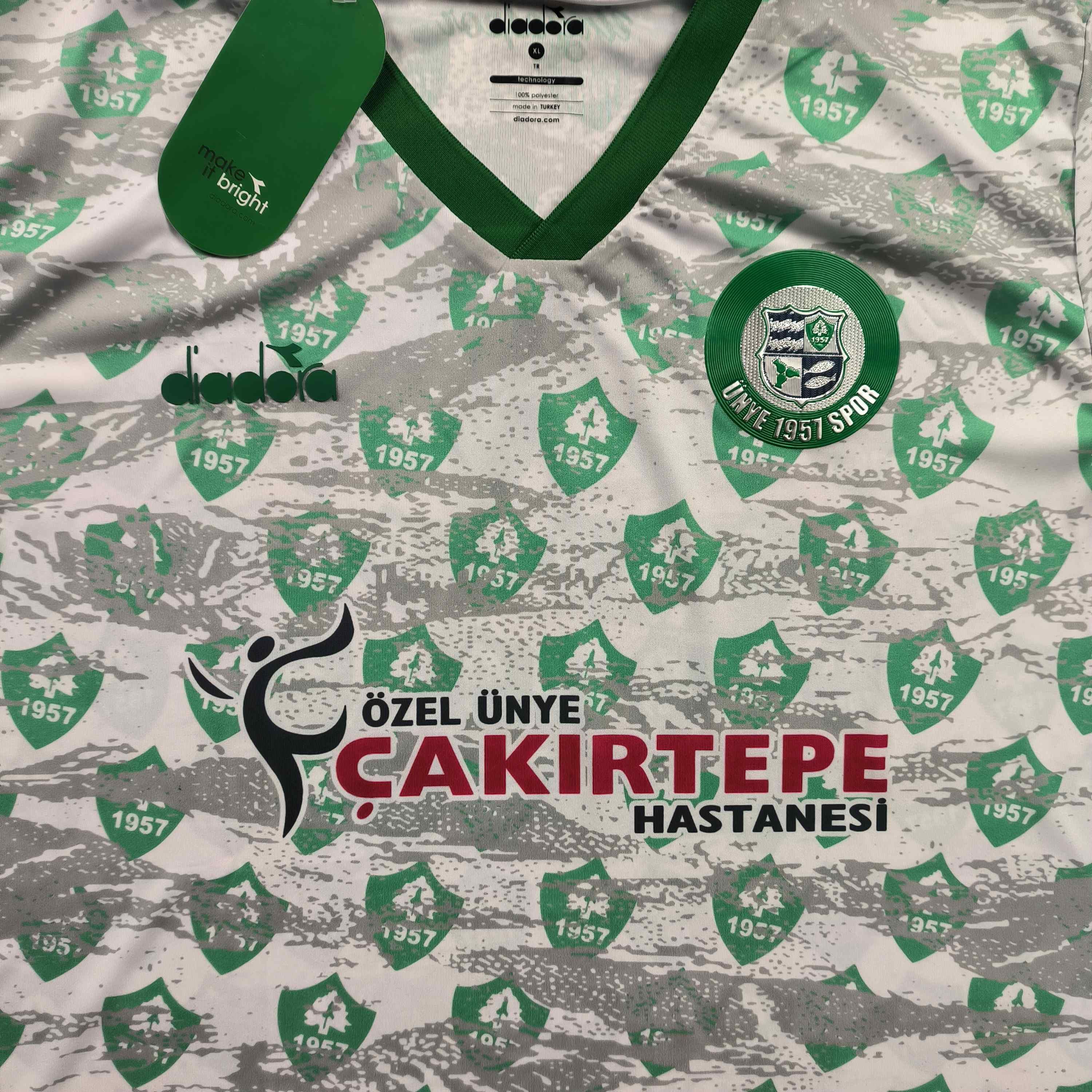 Diadora NEW Ünye 1957 Spor 2020-21 away football jersey size XL Size US XL / EU 56 / 4 - 3 Thumbnail