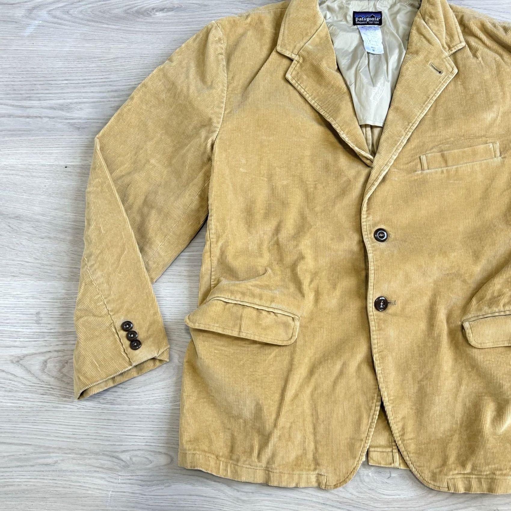 Patagonia VINTAGE Patagonia Blazer Jacket Corduroy Men M Tan Brown Fall 06 27590 Size 40R - 2 Thumbnail