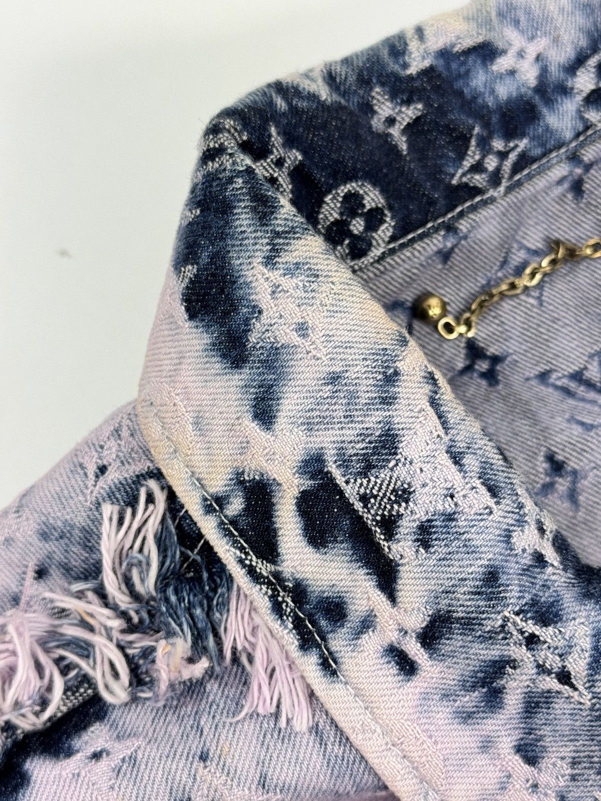 Louis Vuitton 2023 Lavender Fringed Monogram Boyhood Denim Jacket Size US M / EU 48-50 / 2 - 13 Thumbnail