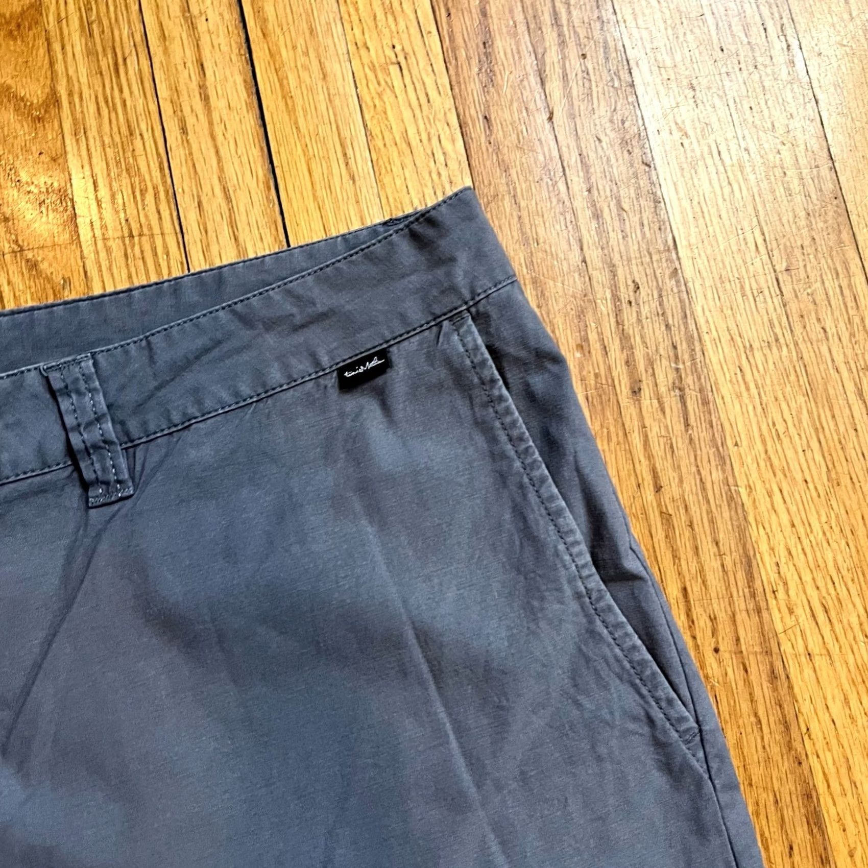 TravisMathew Travis Mathew Shorts Mens 38 Gray Performance Golf Chino Regular Mens Gray 38 Size US 38 / EU 54 - 2 Thumbnail