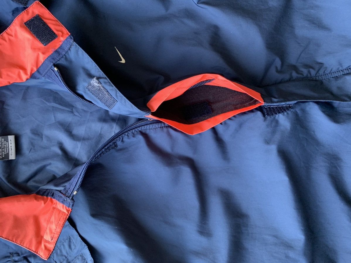 Vintage Vintage Nike Embroidered swoosh jacket Size US L / EU 52-54 / 3 - 6 Thumbnail