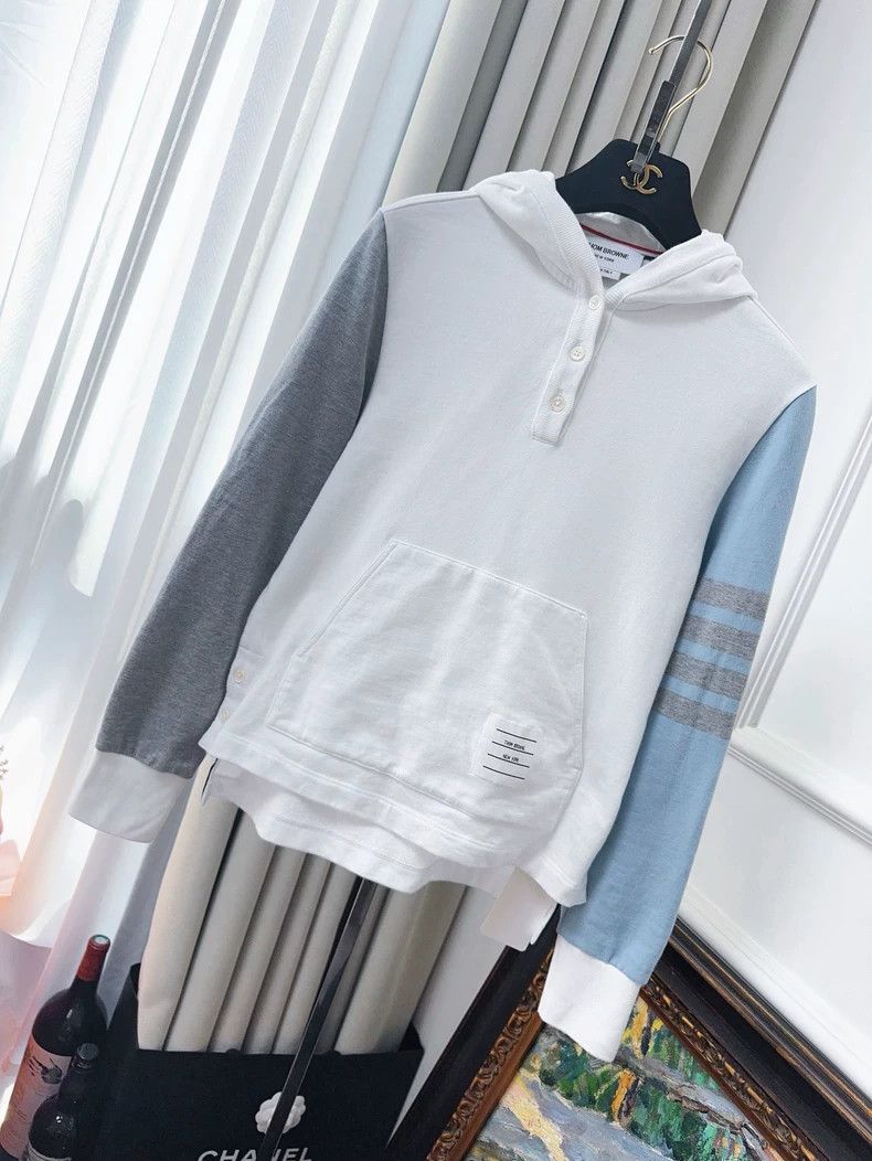 Thom Browne Thom Browne Blue, white and gray patchy hoodie Size XS / US 0-2 / IT 36-38 - 1 Thumbnail