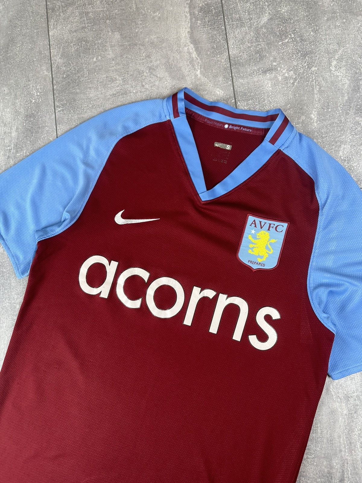 Nike Nike Aston Villa 2008/09 Home Soccer Football Jersey Size US S / EU 44-46 / 1 - 7 Thumbnail