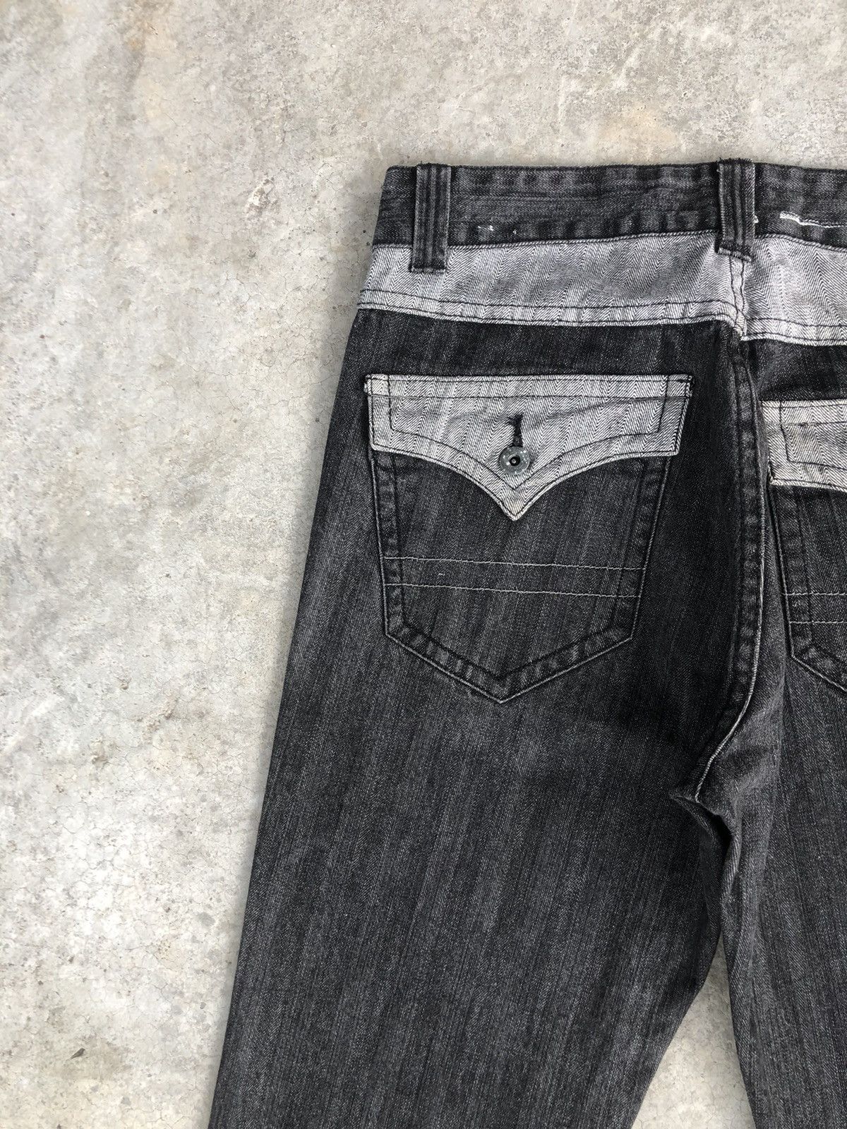 If Six Was Nine Japanese Jungle Storm Flared Jeans Size US 31 - 9 Thumbnail