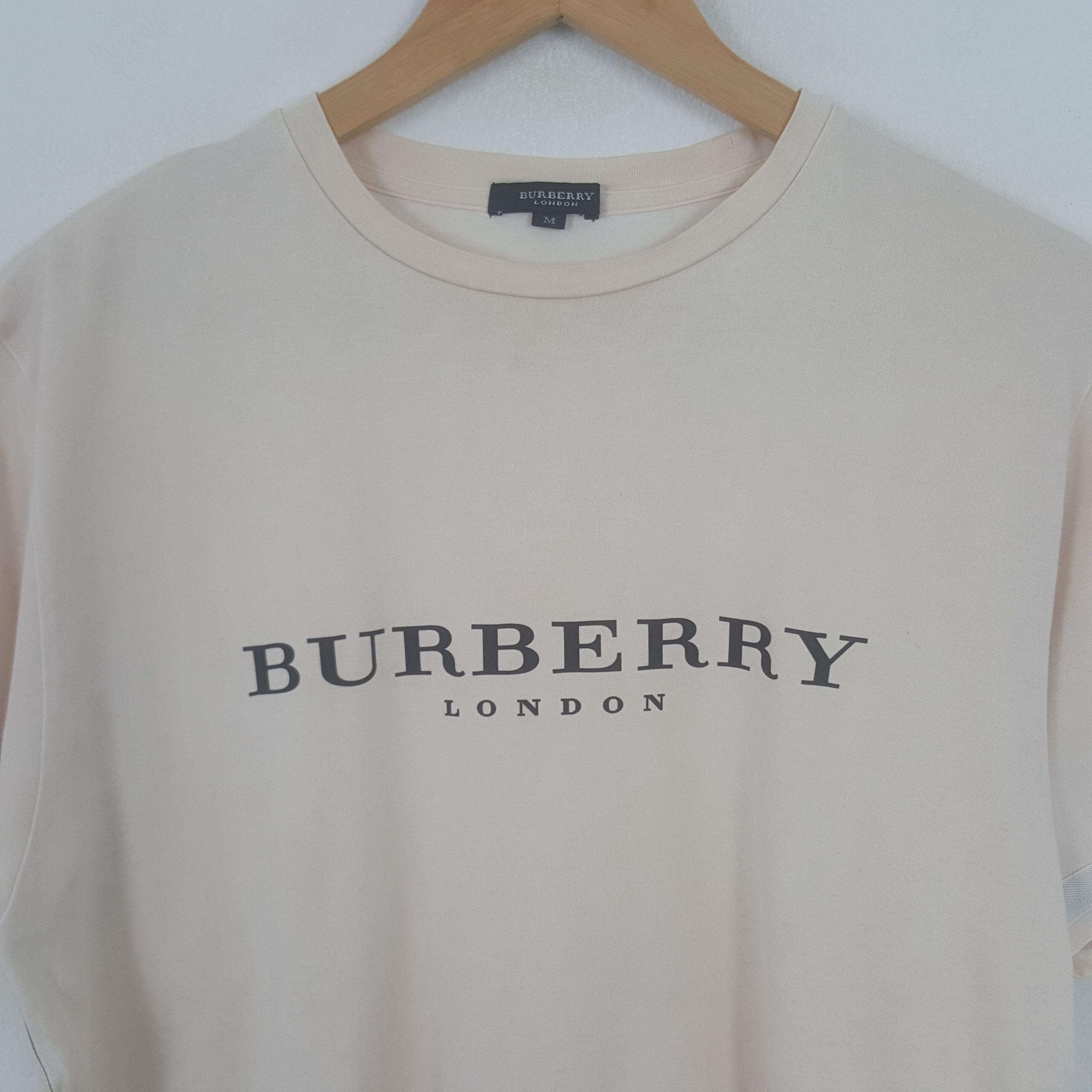 Burberry × Vintage Vintage Burberry London Luxury Brand Tshirt Size US M / EU 48-50 / 2 - 2 Thumbnail
