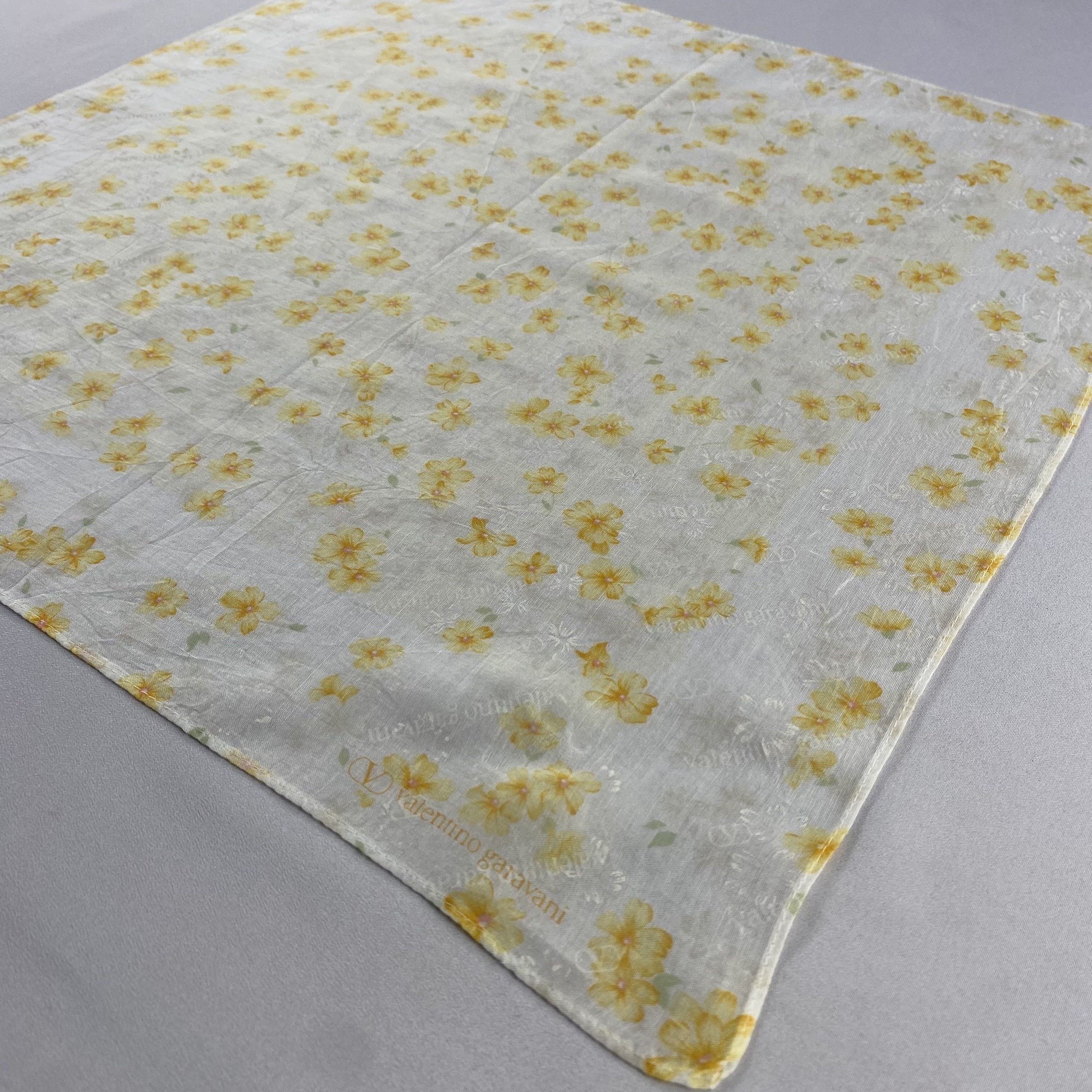 Valentino × Vintage Valentino Garavani Bandana/ Handkerchief / Neckerchief-P1349 Size ONE SIZE - 2 Thumbnail