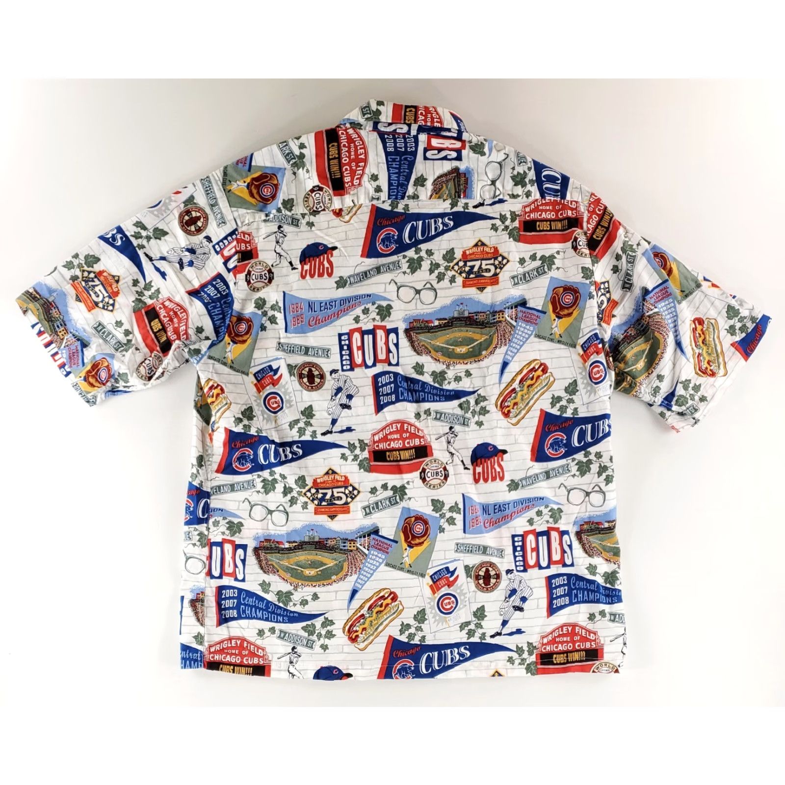 Reyn Spooner Reyn Spooner Sports Chicago Cubs AOP Legacy Short Sleeve Button Up Shirt Mens XL Multicolor Size US XL / EU 56 / 4 - 4 Thumbnail