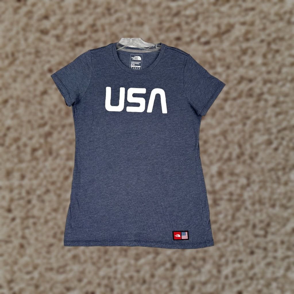 The North Face The North Face Shirt Women Medium Blue Crew Short Sleeve Slim Cotton Blend USA Size M / US 6-8 / IT 42-44 - 1 Thumbnail