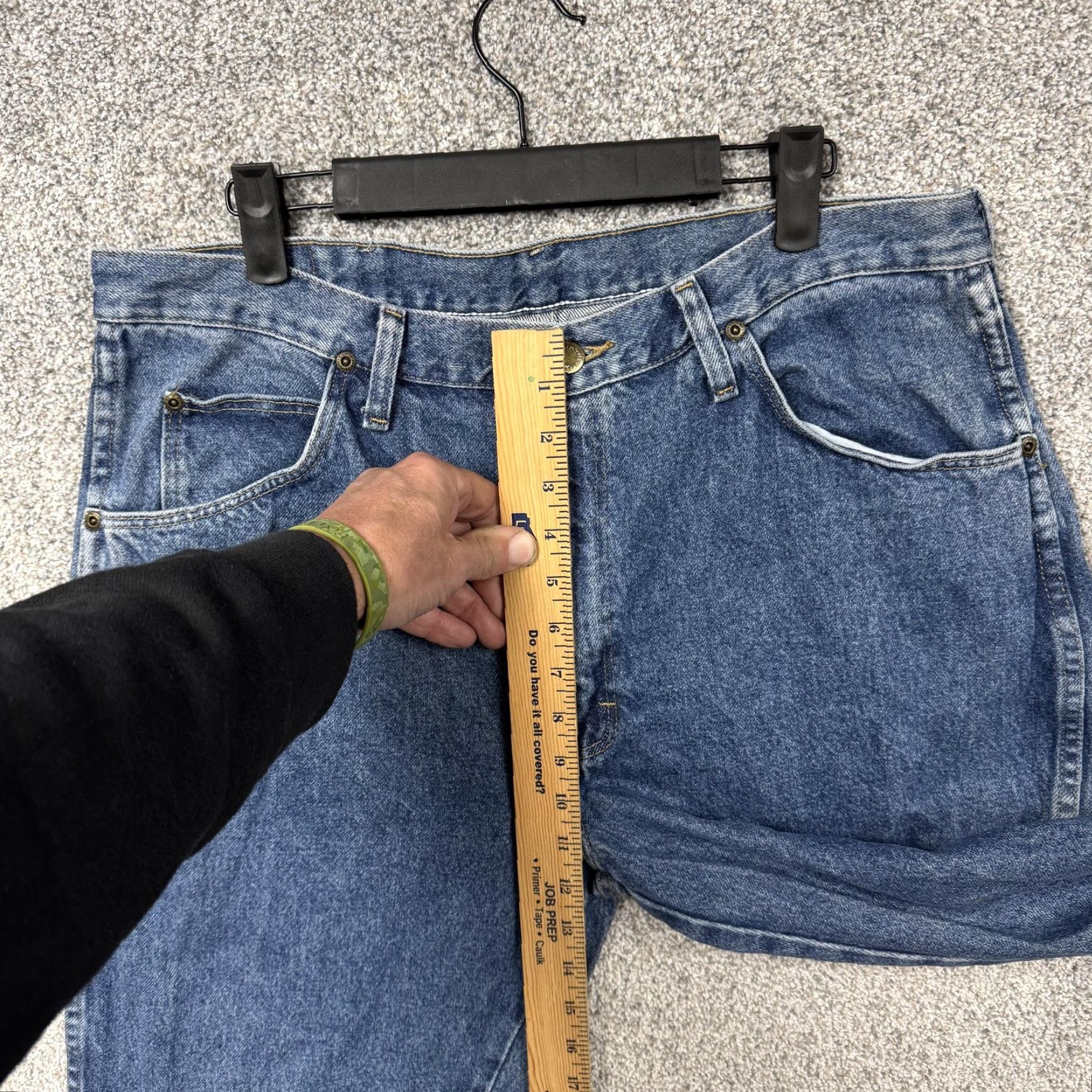 Wrangler Wrangler Jeans Mens 34x30.5 Straight Leg Medium Wash Denim Regular Waist 34 Inseam 30.5 Blue Cotton 100% Wrangler Authentics Size US 34 / EU 50 - 5 Thumbnail
