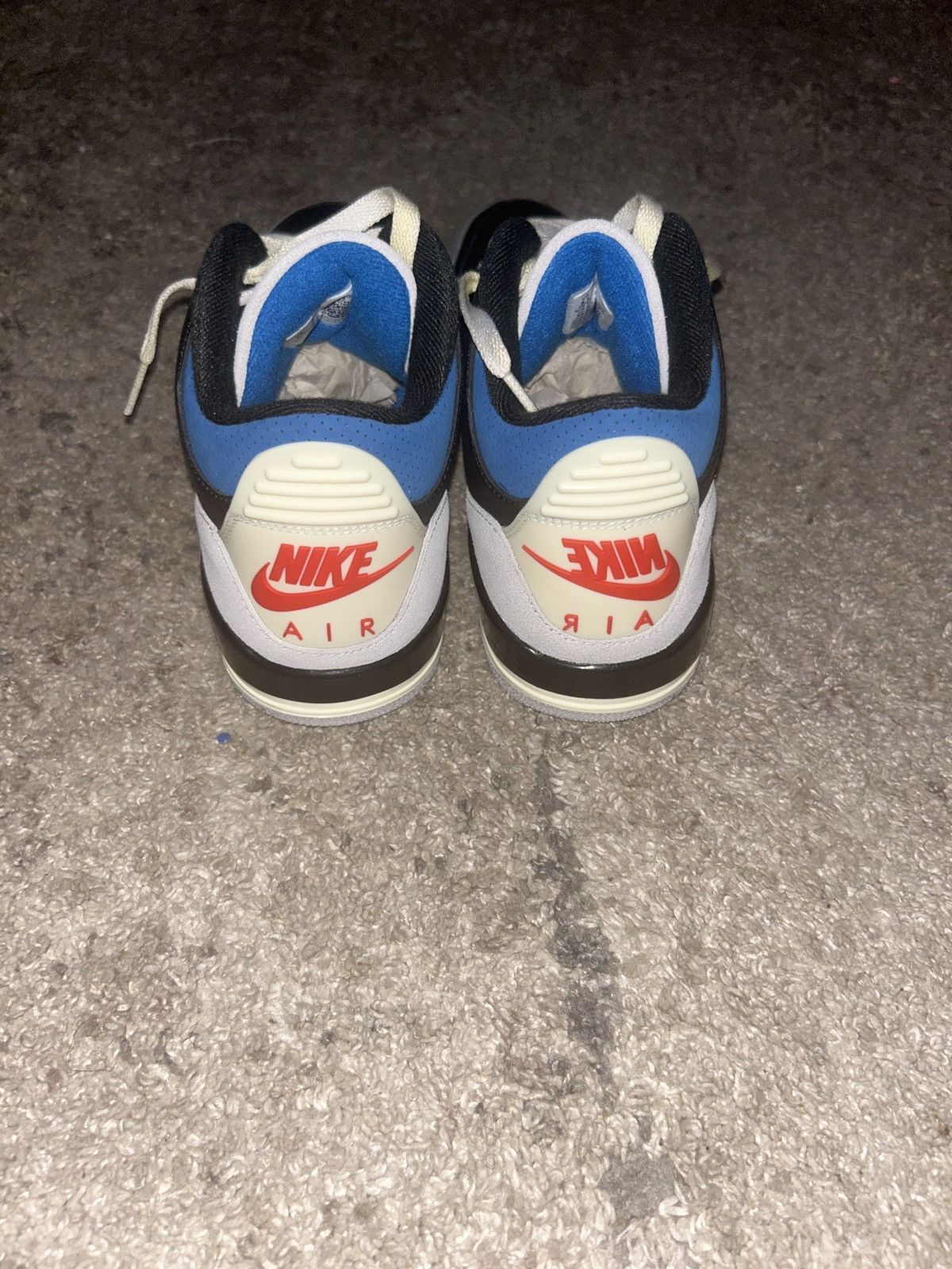 Jordan Brand Jordan 3 Rare Air Size US 8.5 / EU 41-42 - 5 Thumbnail