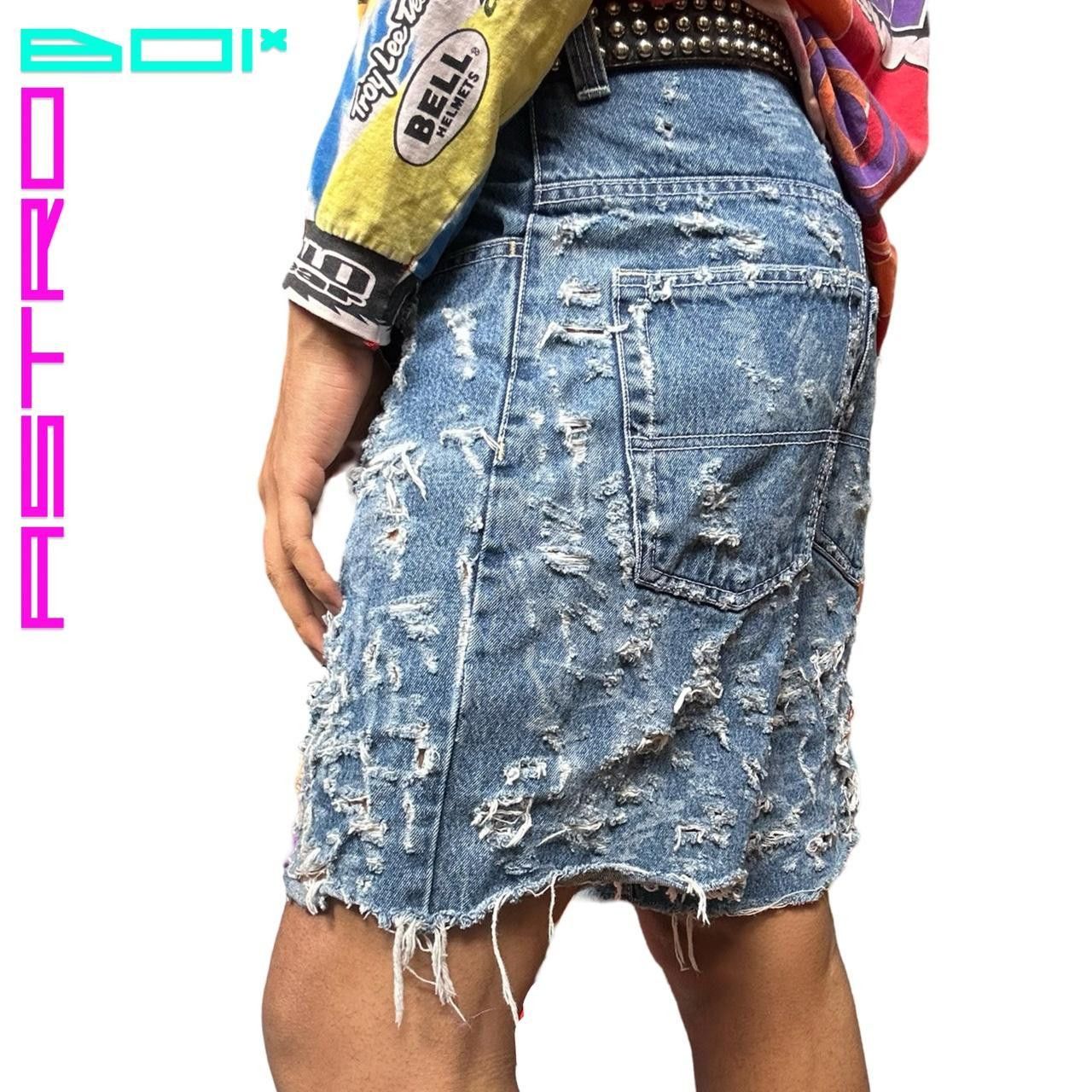 Southpole ASTROBOI* CUSTOM SOUTHPOLE RIPPED DENIM SHORTS Size US 30 / EU 46 - 4 Thumbnail