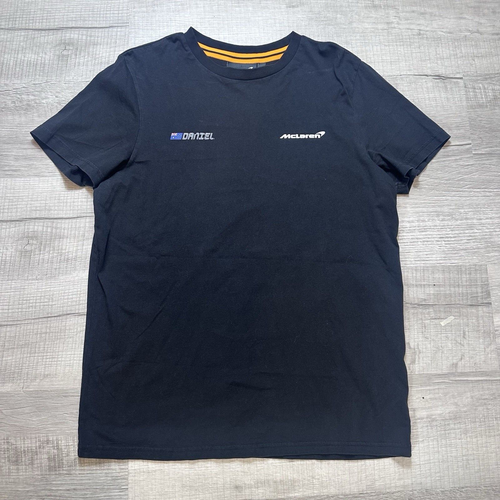 Other McLaren Formula 1 F1 Daniel Ricciardo 3 Graphic T-shirt Mens Size US L / EU 52-54 / 3 - 1 Thumbnail