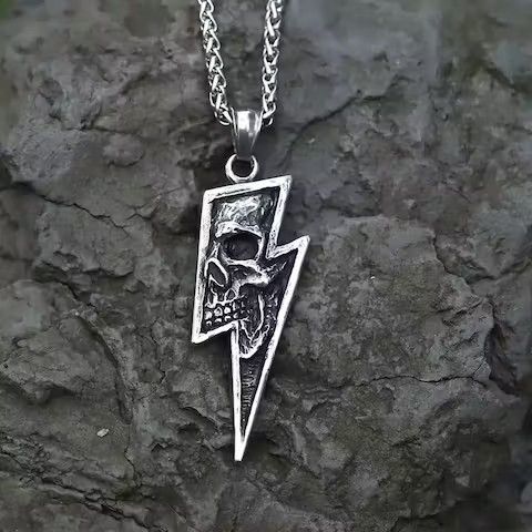 Jewelry Gothic Skull Pendant Necklaces Size ONE SIZE - 1 Thumbnail