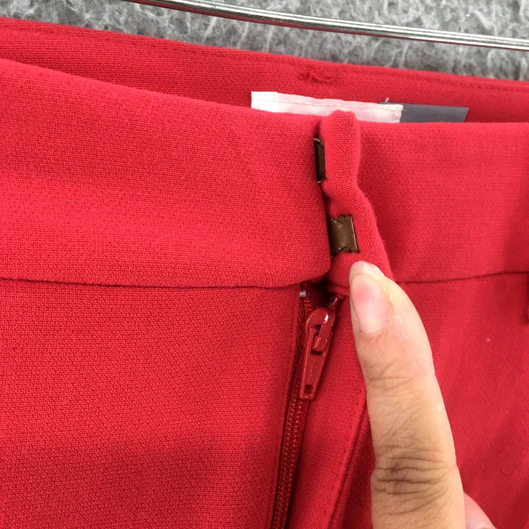 Old Navy Old Navy Dress Pants Women 6 Red Mid Rise Flat Front Casual NEW Trouser Pants Regular Straight Pant Size 28" / US 6 / IT 42 - 4 Thumbnail