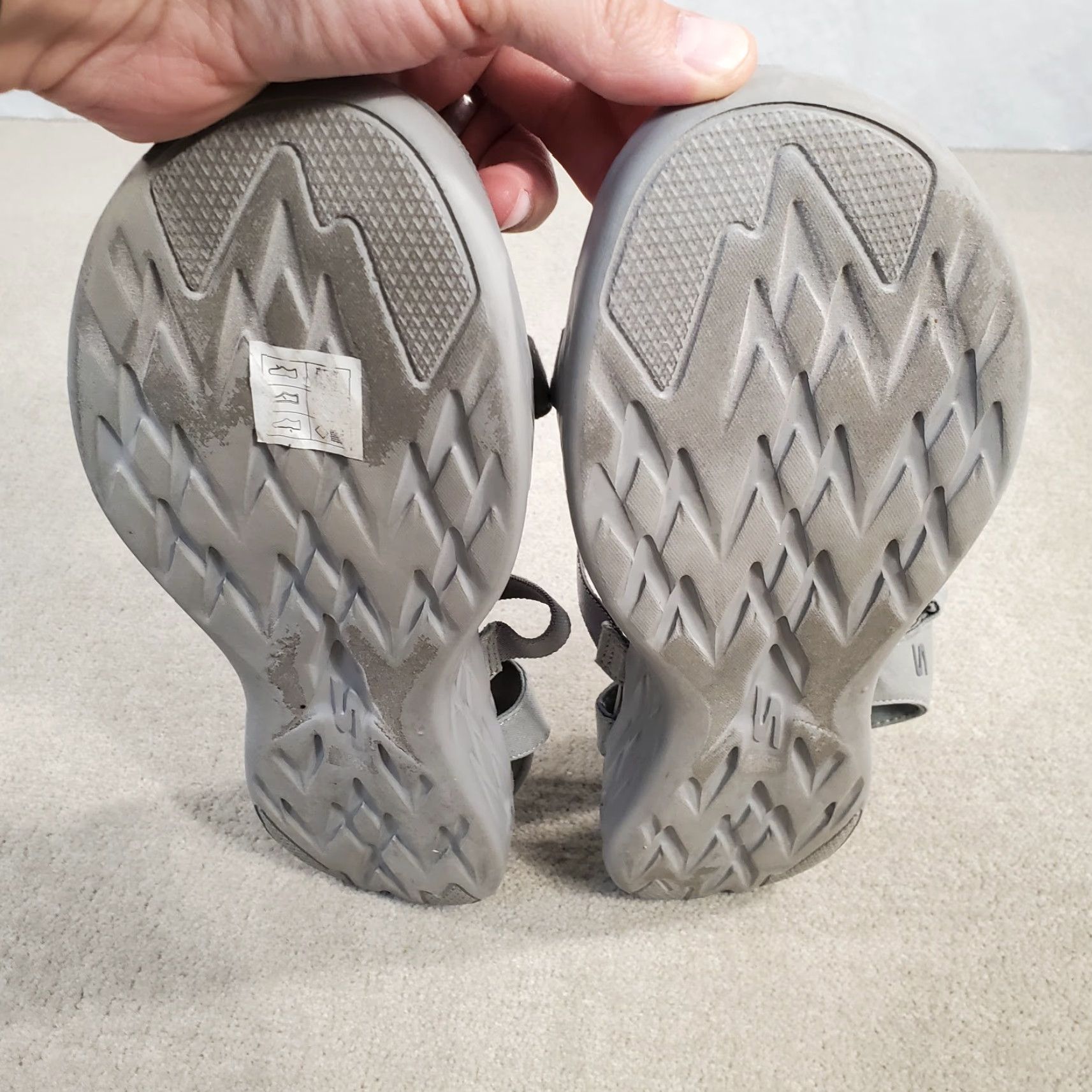 SKECHERS Skechers Goga Mat Sandals Womens 11 Gray Buckle Casual Comfort Walking Open Toe Flat Sandal Shoes Size US 11 / IT 41 - 5 Thumbnail