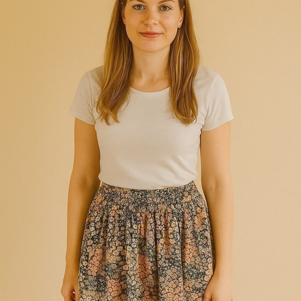 American Eagle Outfitters American Eagle Outfitters Black and Cream Floral Mini Skirt Size 28" / US 6 / IT 42 - 10 Thumbnail