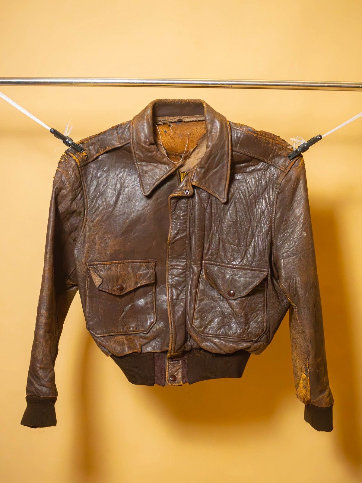Vintage 1940s WWII US Army Air Force A-2 Leather Flight Jacket Size US L / EU 52-54 / 3 - 3 Thumbnail