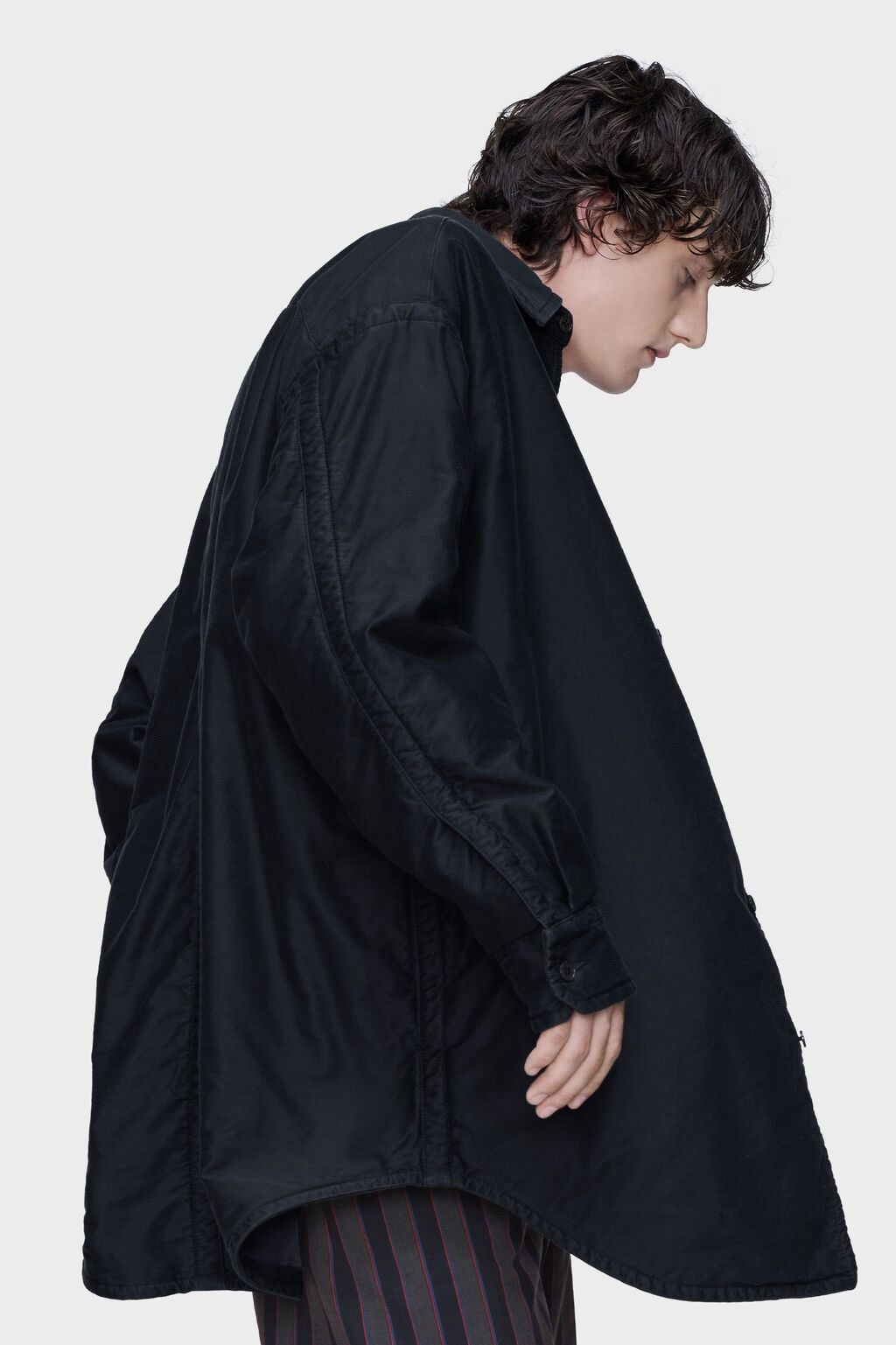 Maison Margiela Maison Margiela Oversized Black Shirt – Size 46 – New w/Tags Size US S / EU 44-46 / 1 - 13 Thumbnail