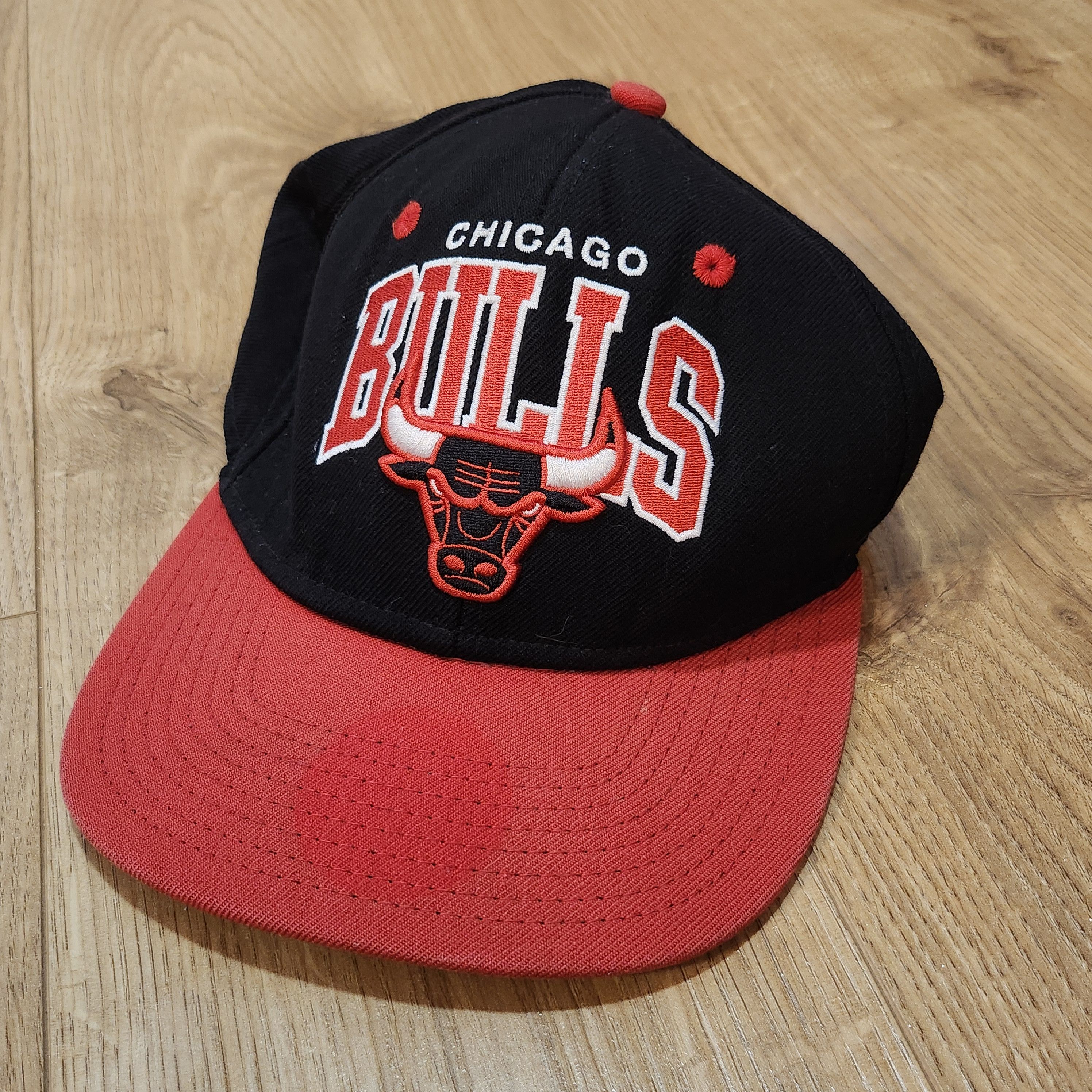 Mitchell & Ness × NBA × Vintage 90s Wool Chicago Bulls Hat Size ONE SIZE - 1 Thumbnail
