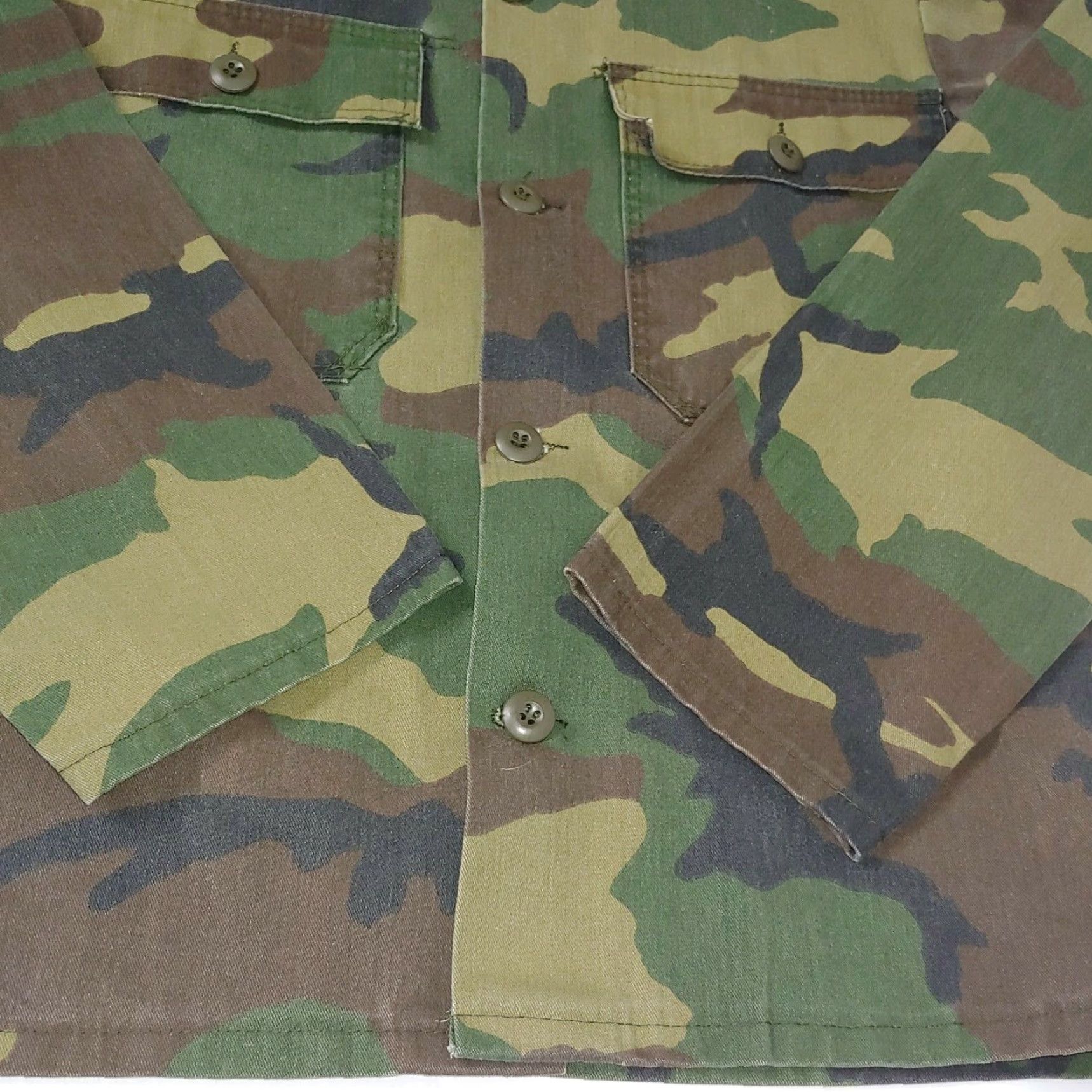 Vintage VINTAGE Woodland Camo Field Jacket Men Small Canvas Green Lightweight Hunting Military Jacket Truck? Size US S / EU 44-46 / 1 - 3 Thumbnail
