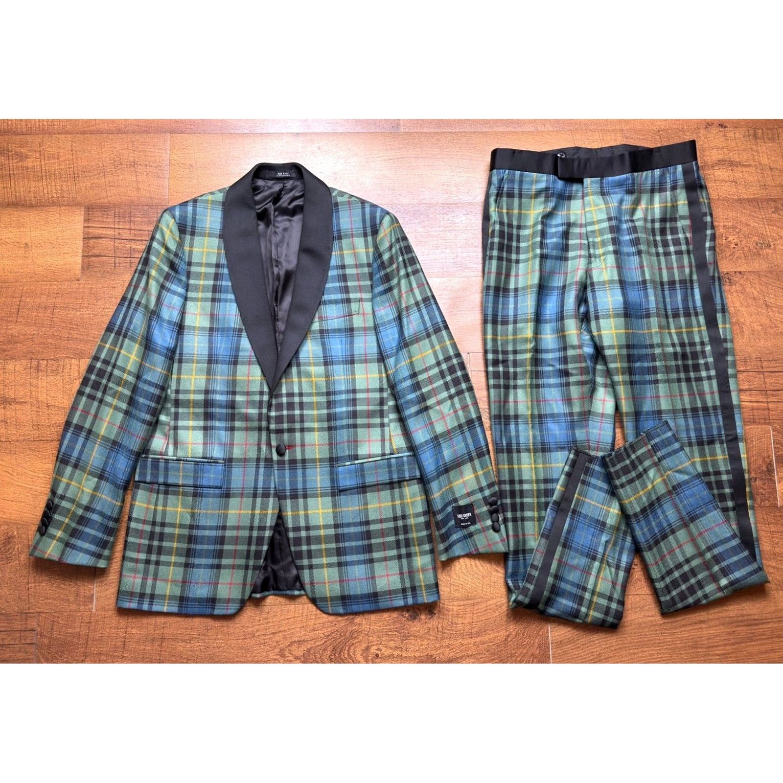 Todd Snyder NWT Todd Snyder Italian Peak Lapel Tuxedo Suit Wool Tartan Plaid Mens Size 40L Jacket Pants 2 Piece Green Wool Peak Taupe/Green? Size 40R - 2 Thumbnail