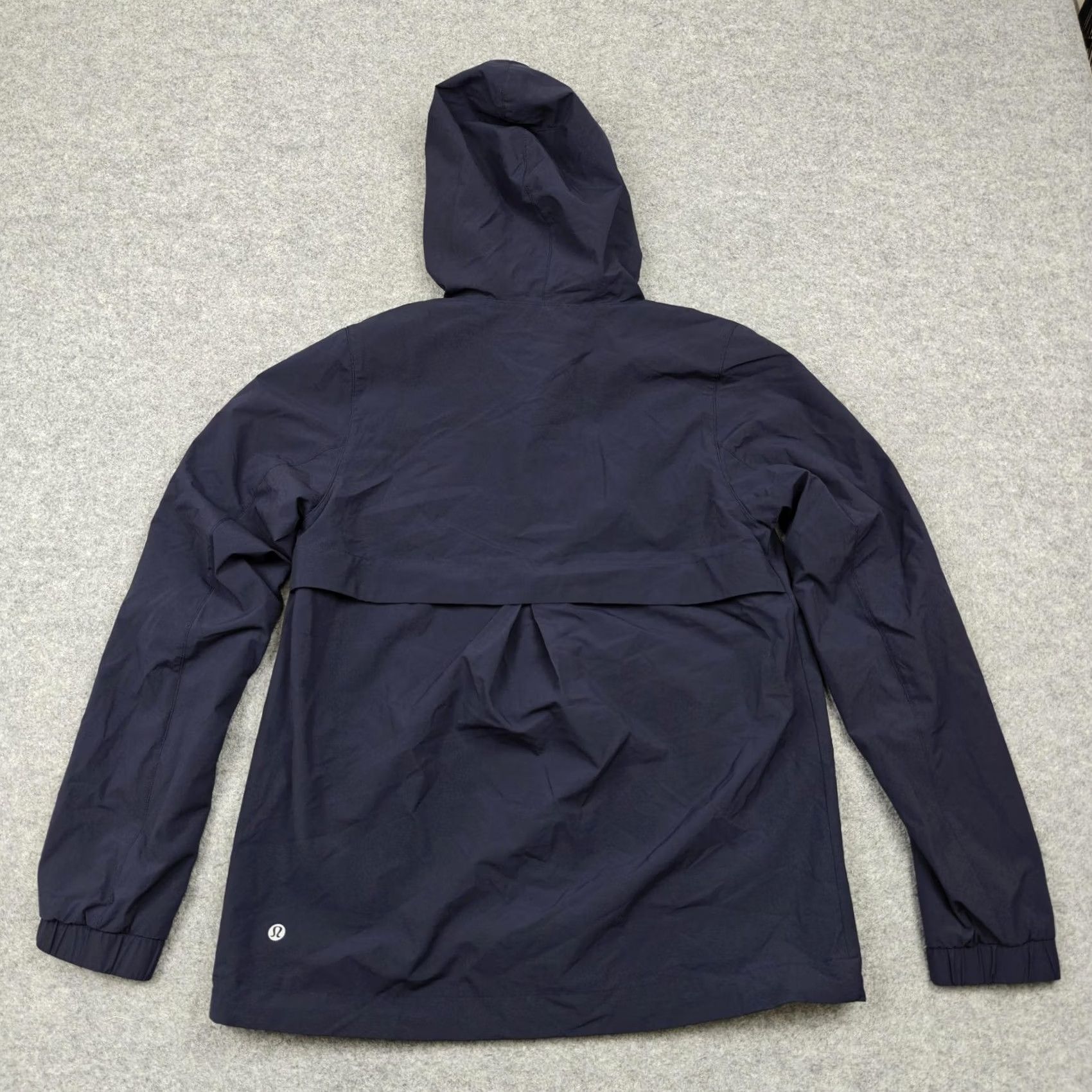 Lululemon Lululemon Jacket Womens Blue 6 Hooded Full Zip Windbreaker Vent Back Lightweight Size M / US 6-8 / IT 42-44 - 6 Thumbnail