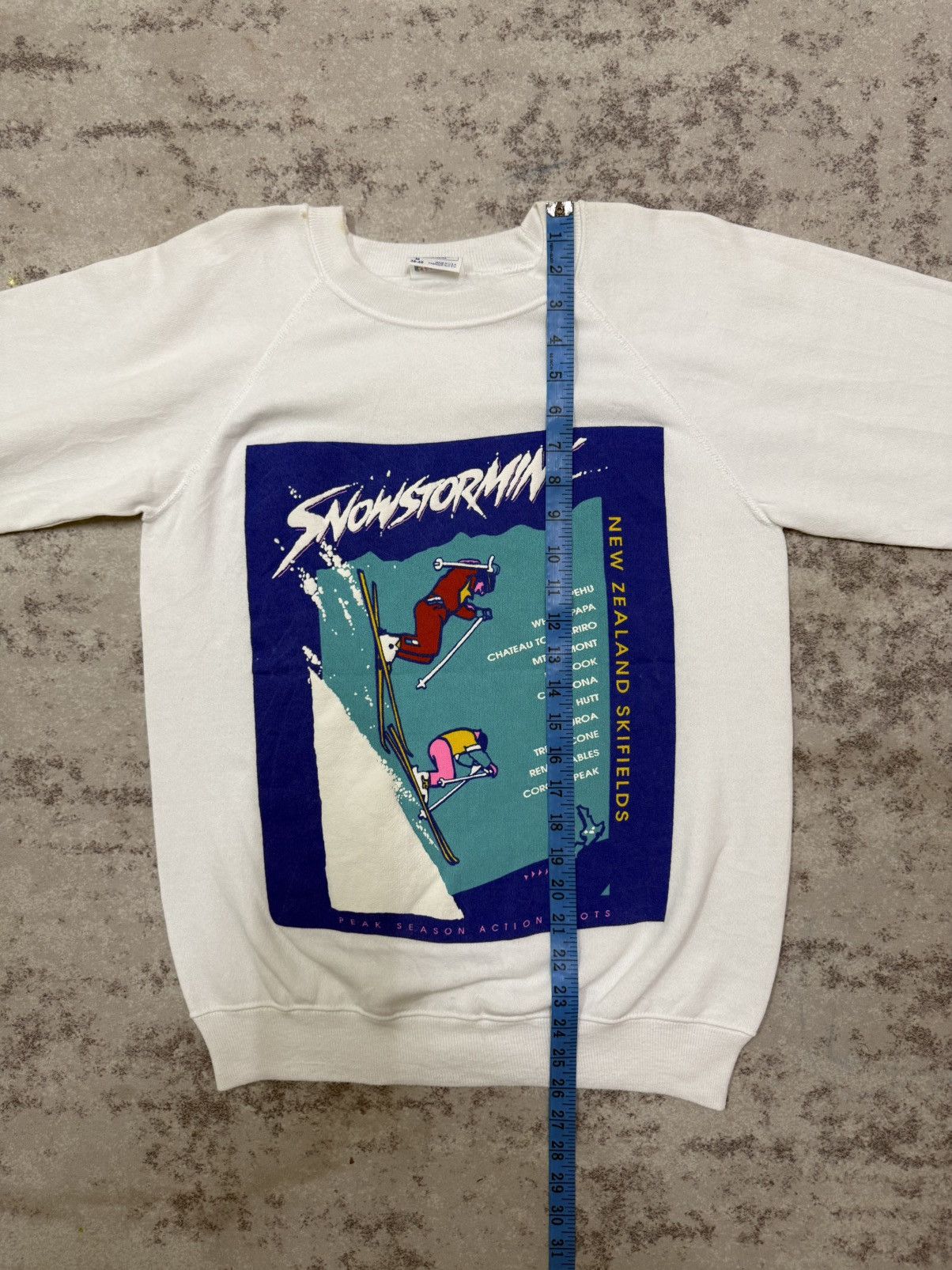 Vintage Vintage 90s Snowstormin NewZealendSkifields Hanes Sweatshirt Size US S / EU 44-46 / 1 - 17 Thumbnail