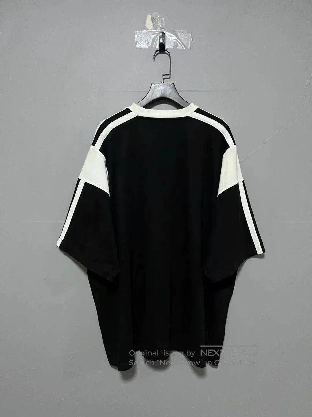 Balenciaga Balenciaga Black and White Splicing Double Hook Short Sleev Size US M / EU 48-50 / 2 - 2 Thumbnail