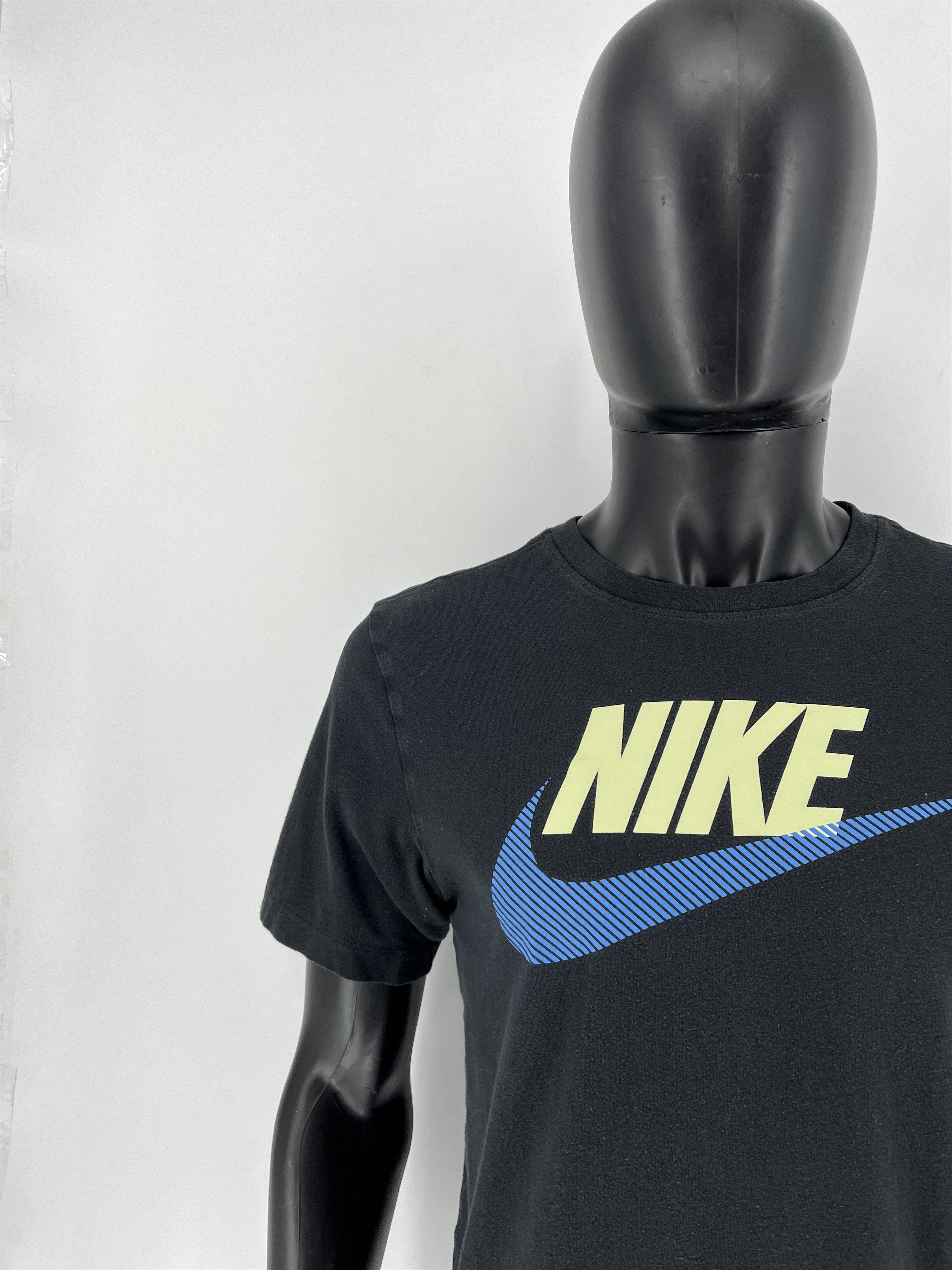 Nike × Vintage Vintage Y2K Nike Center Swoosh Logo T-Shirt Size US S / EU 44-46 / 1 - 6 Thumbnail