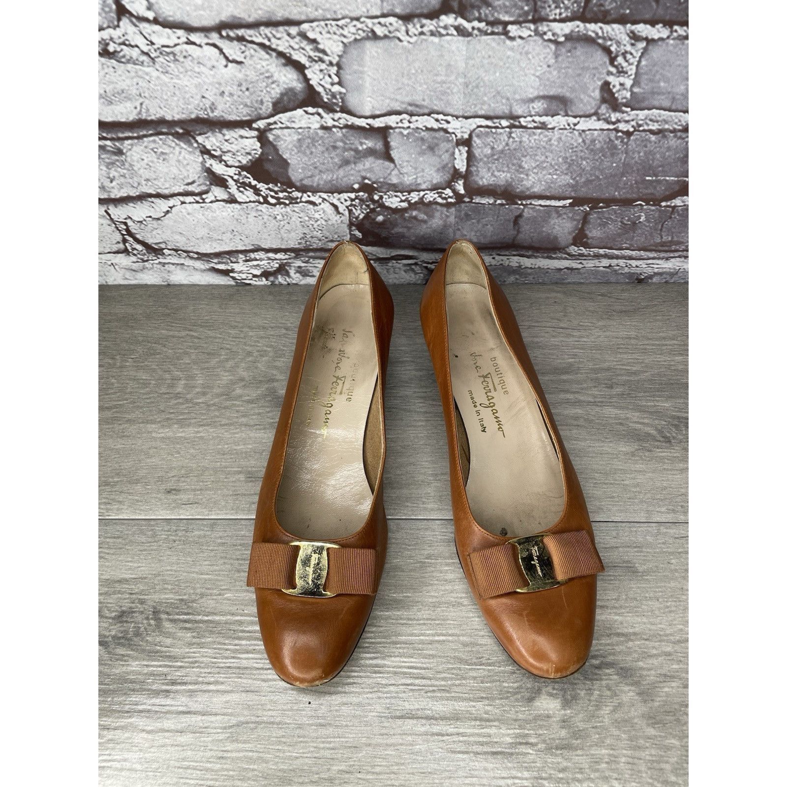 Salvatore Ferragamo Salvatore Ferragamo Boutique Vara Brown Leather Bow Heels Wo Size US 8 / IT 38 - 15 Thumbnail