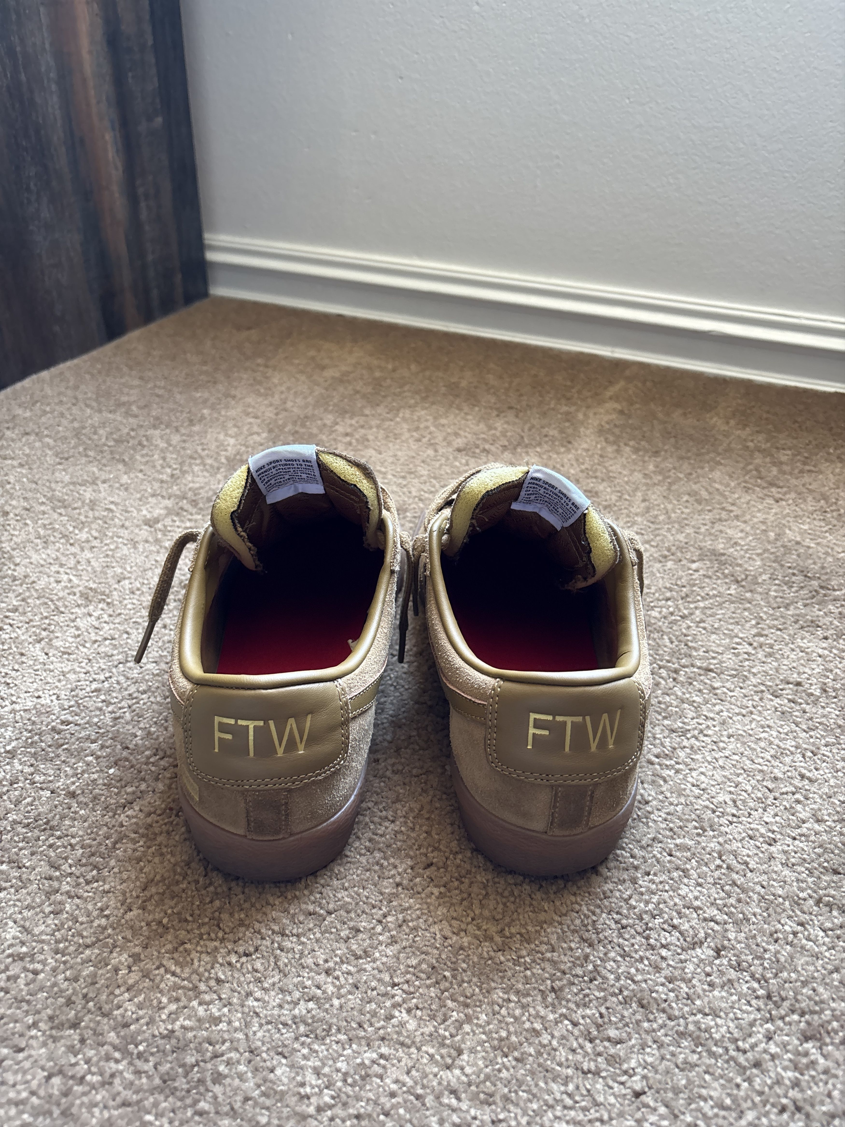 Nike × Supreme Supreme x Nike SB blazer low GT QS ‘Golden Beige’ Size US 10.5 / EU 43-44 - 7 Thumbnail