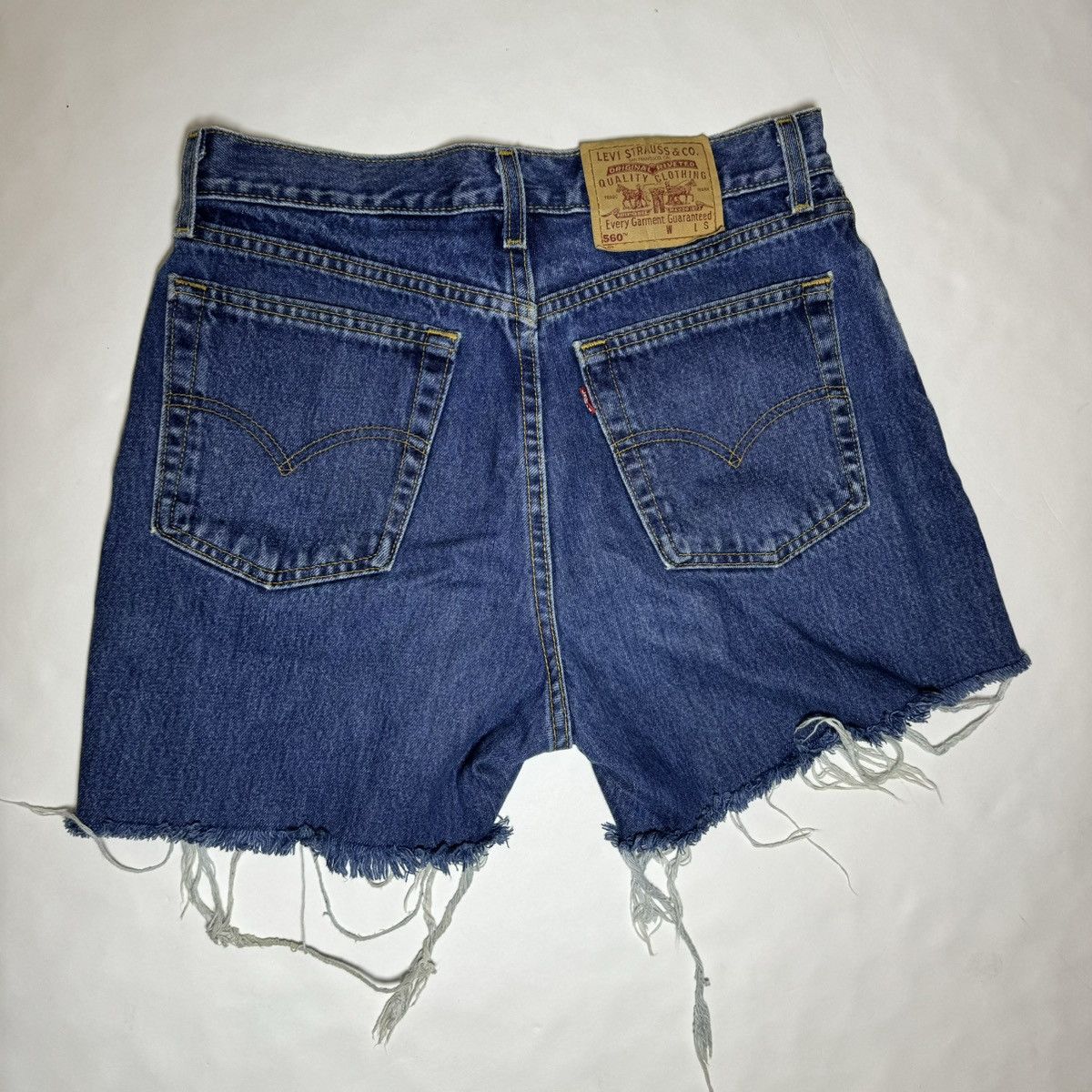 Levi's Vintage Clothing × Vintage Vintage 90s Levi's 560 Loose Fit Cut-Off Jean Shorts Size US 30 / EU 46 - 5 Thumbnail
