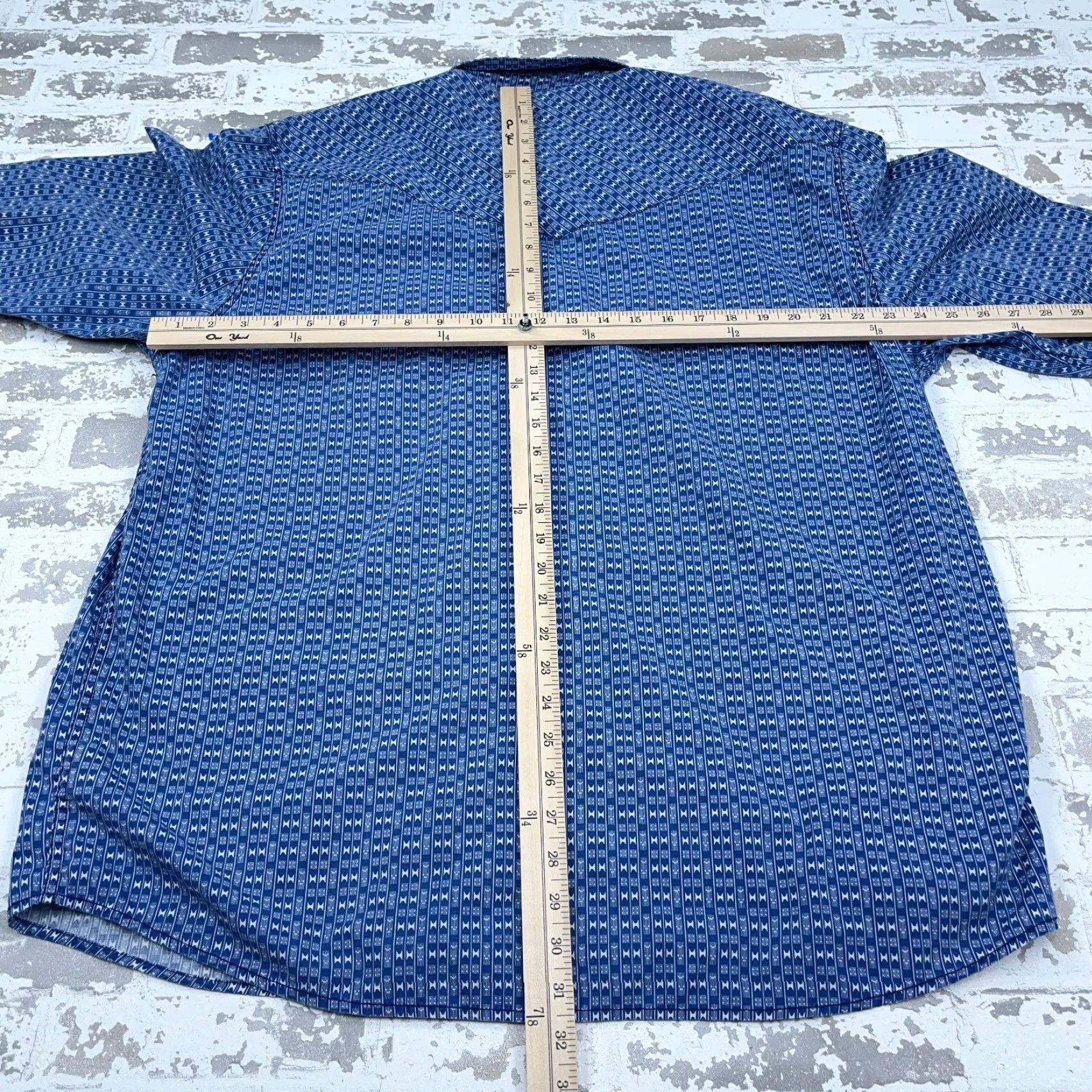 Vintage Gibson Shirt Men 2XL Blue Geometric Button-Up Western Cowboy Pearl Snap Casual Shirt Size US XXL / EU 58 / 5 - 7 Thumbnail