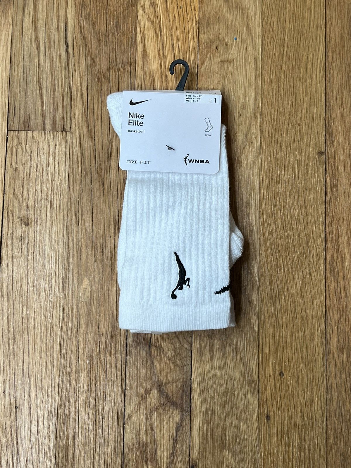 Nike Nike WNBA Elite Socks Medium WMN 6 10 MEN 6 8 DN1035 100 Grailed