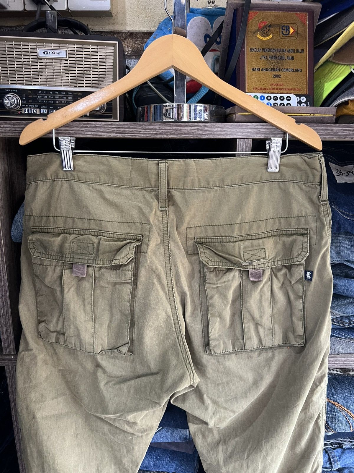 Alpha Industries 🔥Rare Alpha Industries Front Pockets Short Cargo Pants Size US 36 / EU 52 - 13 Thumbnail