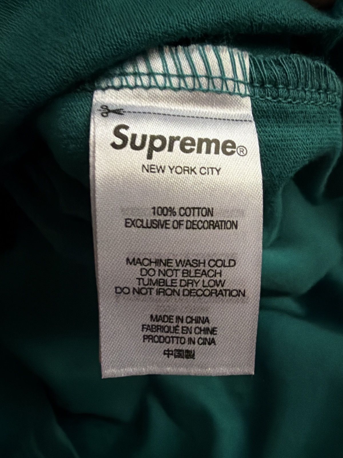 Supreme Supreme Small Box L/S Tee (SS22) Size US L / EU 52-54 / 3 - 3 Thumbnail