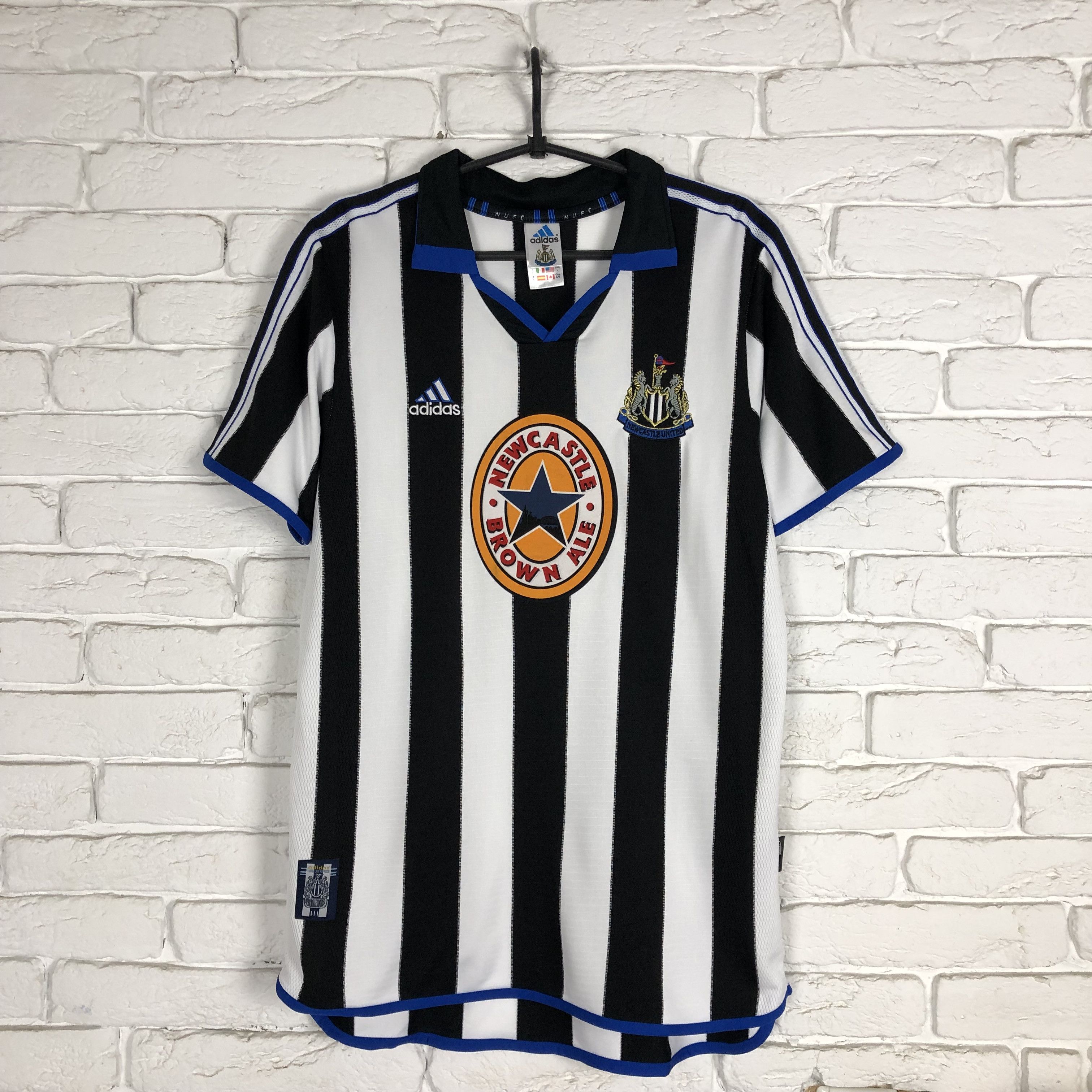 Adidas Retro copy Newcastle United Adidas 1999 2000 home jersey Size US M / EU 48-50 / 2 - 1 Thumbnail
