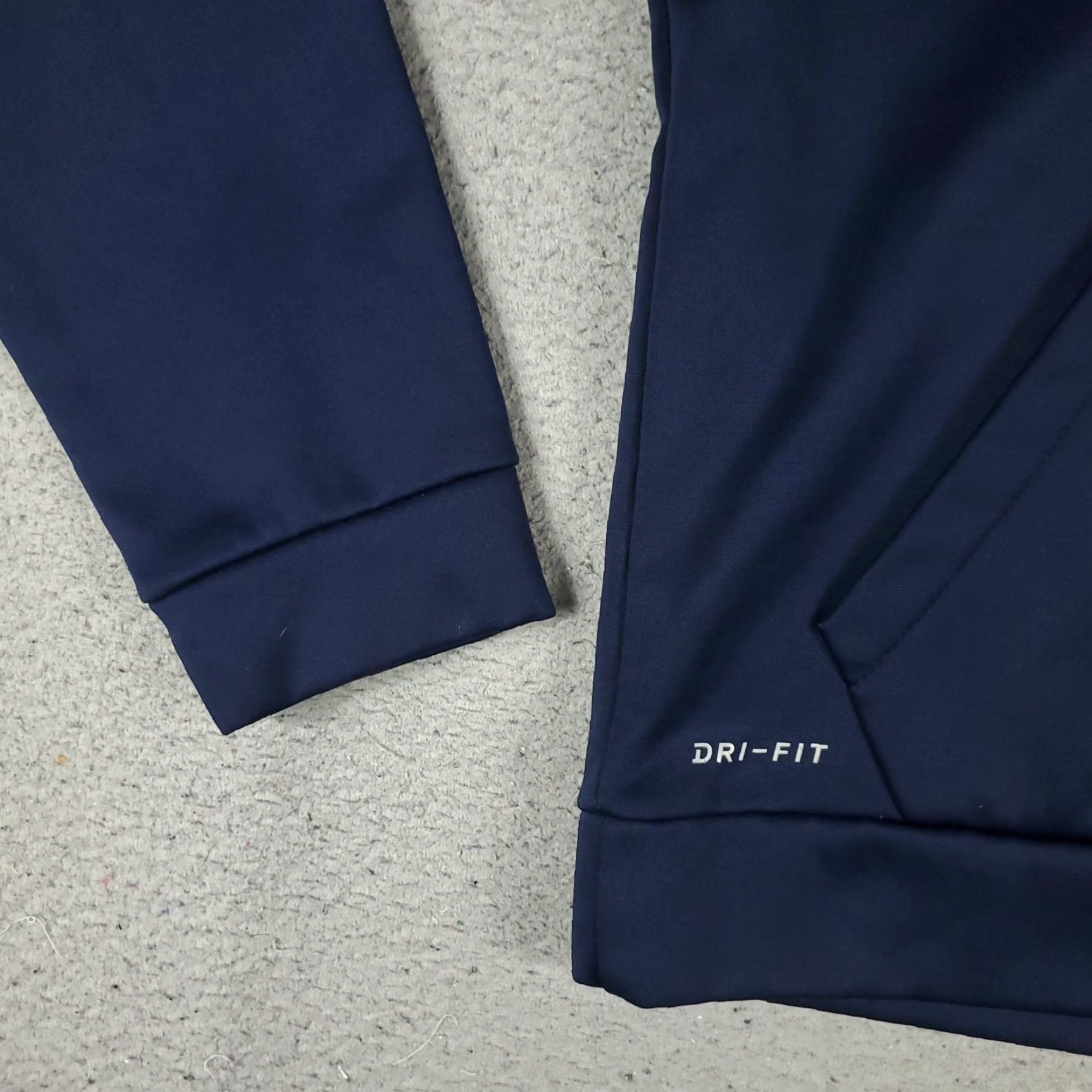 Nike Nike Hoodie Mens Size M Navy Blue Dri Fit Pullover Sweatshirt Sweat Shirt Mock Neck Long Sleeve Logo Regular Fabric Fleece Cotton Polyester Size US M / EU 48-50 / 2 - 4 Thumbnail