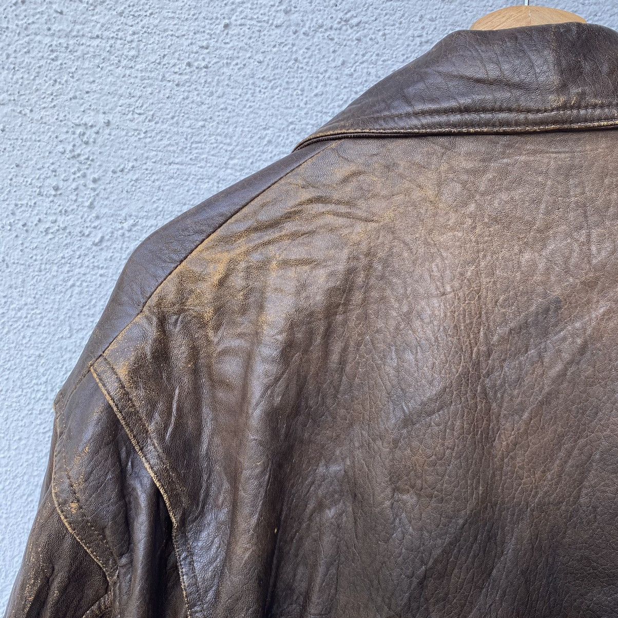 Vintage Vintage Japanese Utility Pocket Faded Leather Jacket Size US XL / EU 56 / 4 - 11 Thumbnail
