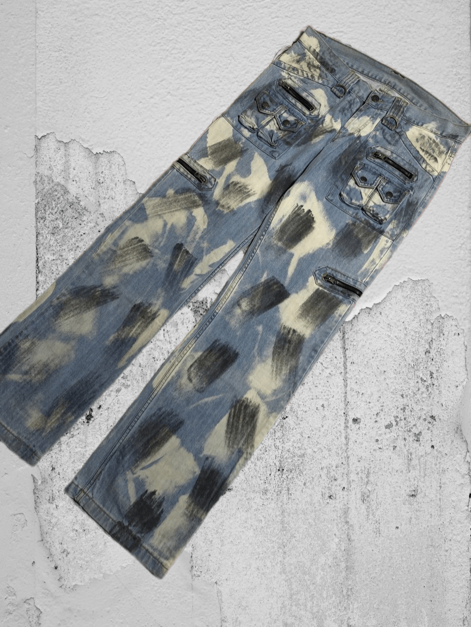 Japanese Brand Crazy Crash Dirty Baggy Faded Jean Japan Avant Garde Style Size US 34 / EU 50 - 1 Thumbnail