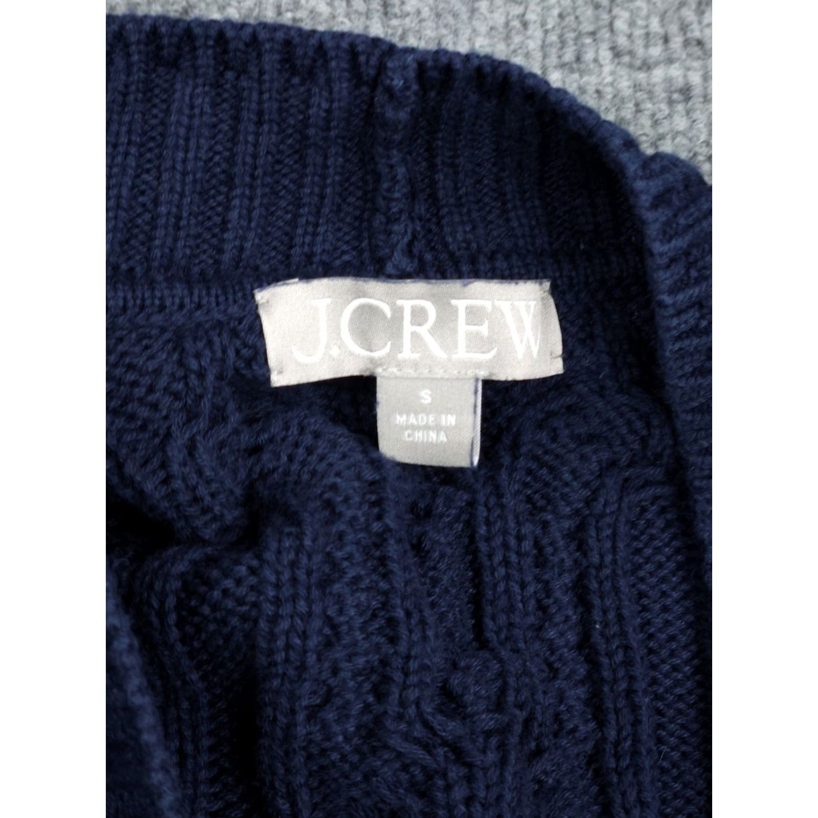 J.Crew J.CREW Cable Knit Cardigan Women's Small Blue Fisherman Knit Button Pockets Size S / US 4 / IT 40 - 5 Thumbnail