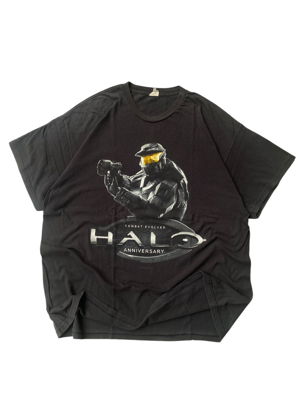 Rare Vintage Xbox Halo Combat Evolved Master Chief Tee