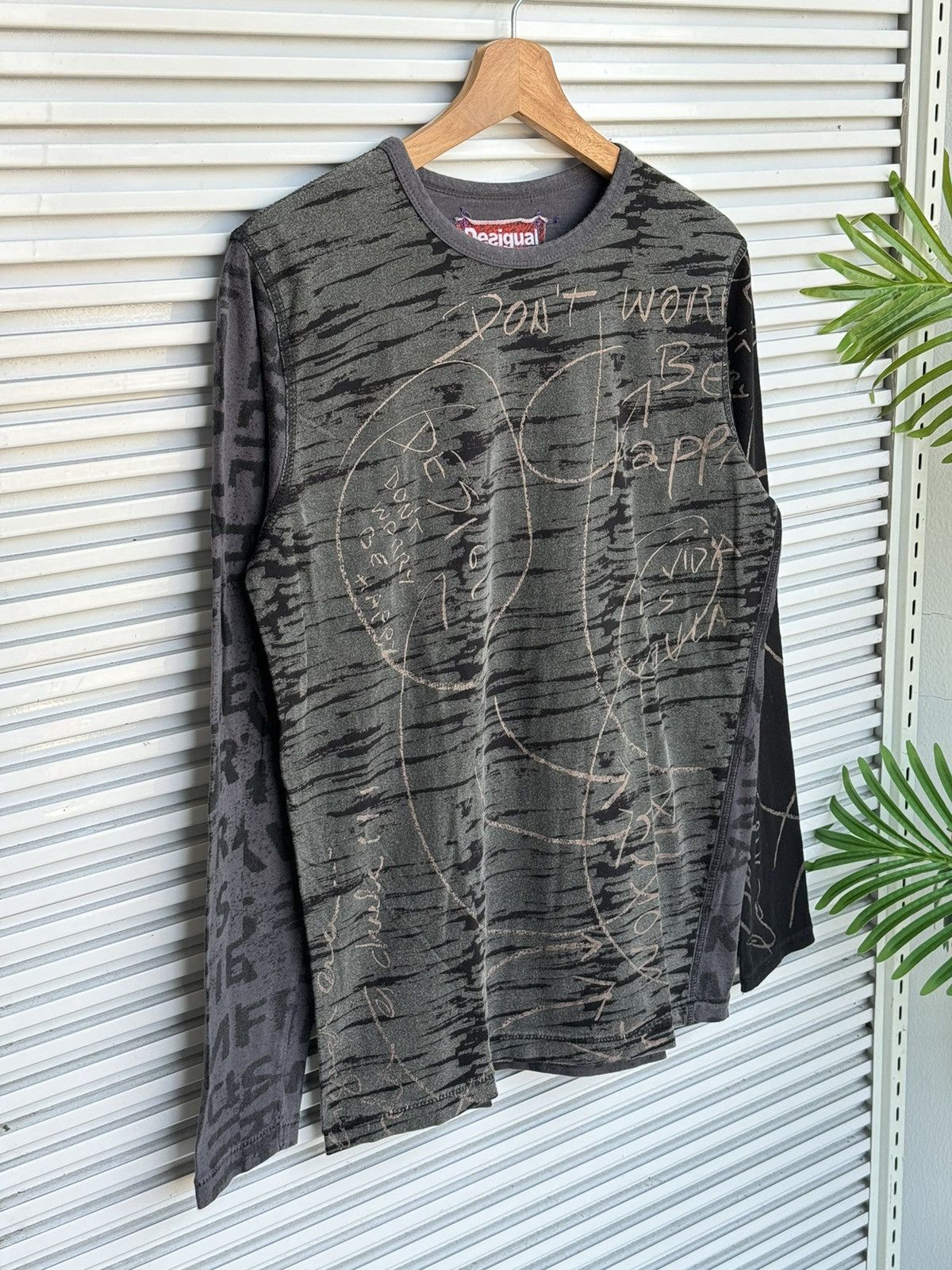 Desigual Vintage Desigual Poem Punk Riot Longsleeves Size US S / EU 44-46 / 1 - 3 Thumbnail