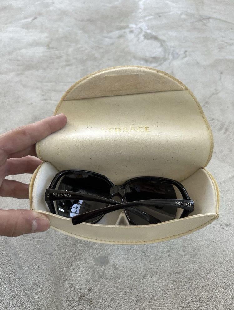 Versace Vintage Sunglasses Versace Metal Logo Women’s Size ONE SIZE - 7 Thumbnail