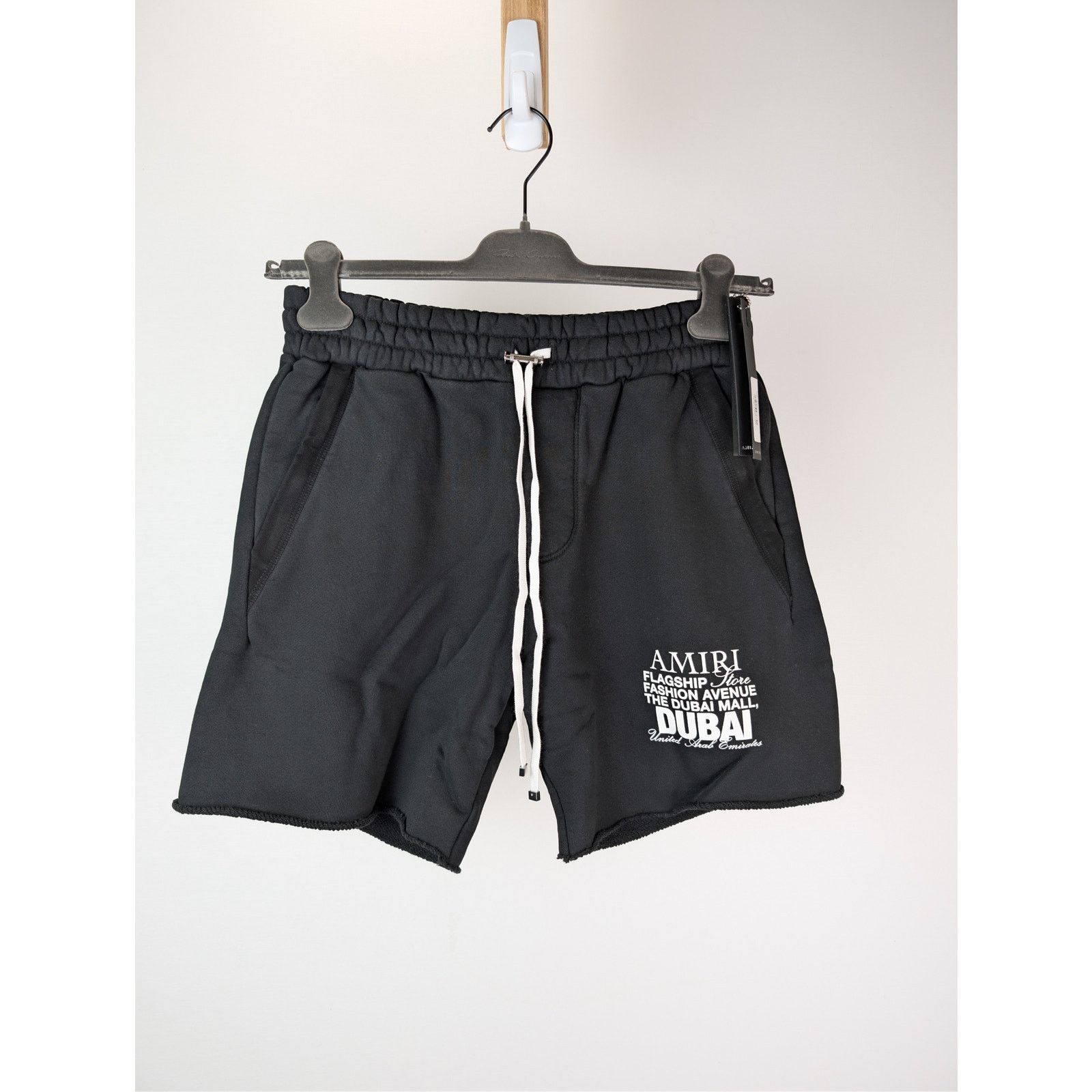 Amiri o1rshd1 Dubai Exclusive Sweatshort in Black Size US 30 / EU 46 - 10 Thumbnail