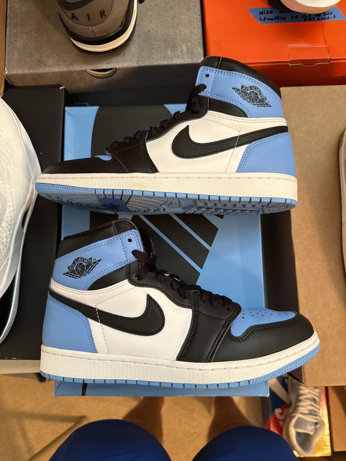Jordan Brand Jordan 1 UNC Toe Size 8.5 Size US 8.5 / EU 41-42 - 7 Thumbnail