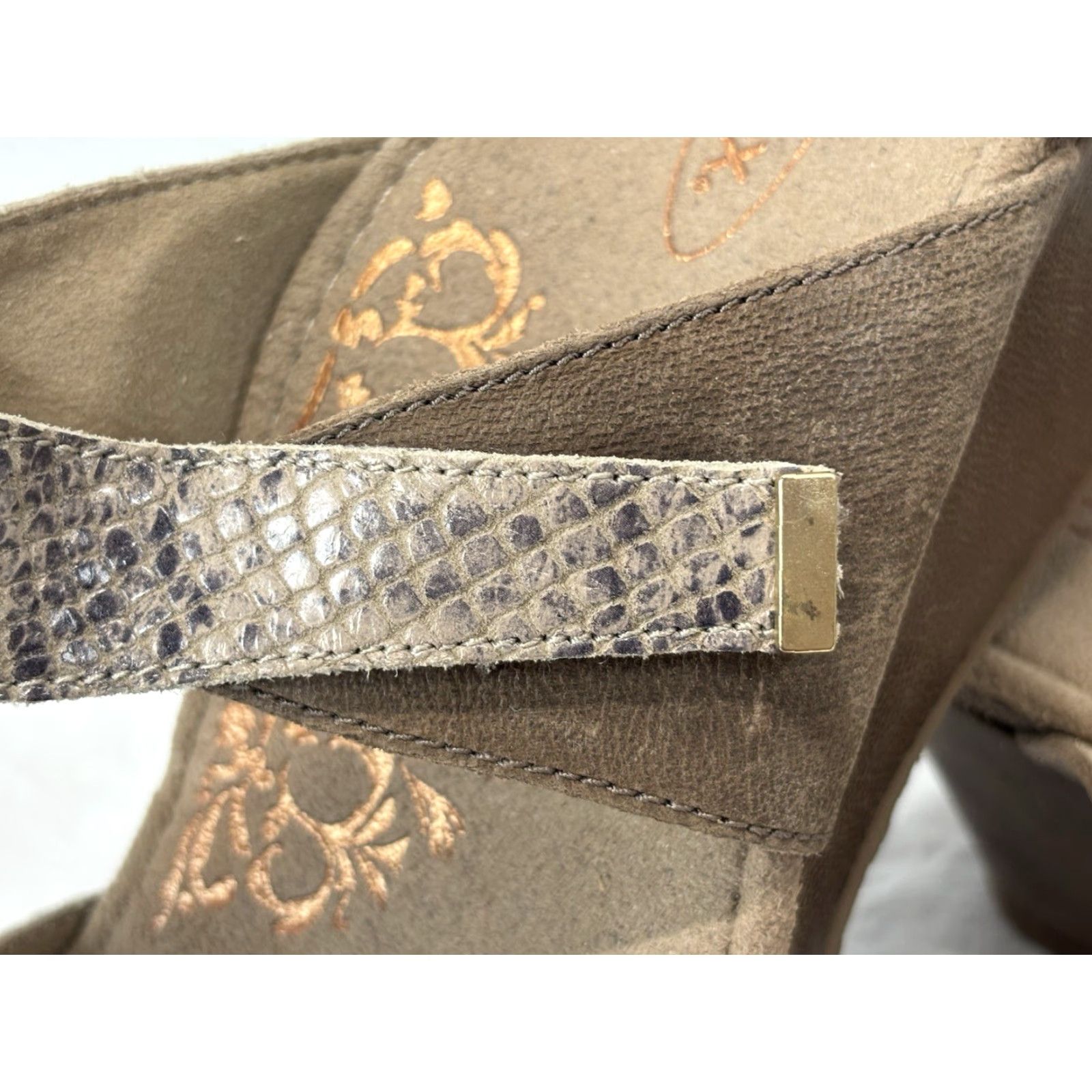 Aetrex Aetrex Chantel Wedge Sandals Womens 9 9.5 Leather Slip On Adjustable Hook & Loop Taupe Sandal Womens Size US 9.5 / IT 39.5 - 6 Thumbnail