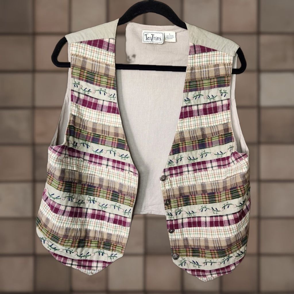 Vintage VINTAGE Tantrums Vest - Size L - 90s Multi Plaid Pieced Quilt Tan Buttonfront V-neck - Cotton Beig​e - Womens Size L / US 10 / IT 46 - 1 Thumbnail